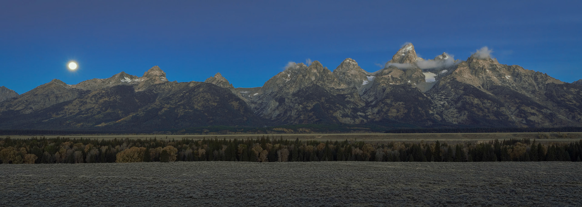 MOONRISE OVER THE RANGE