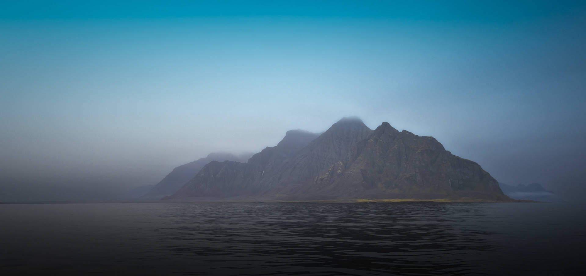 MIST OVER ISFJORDEN