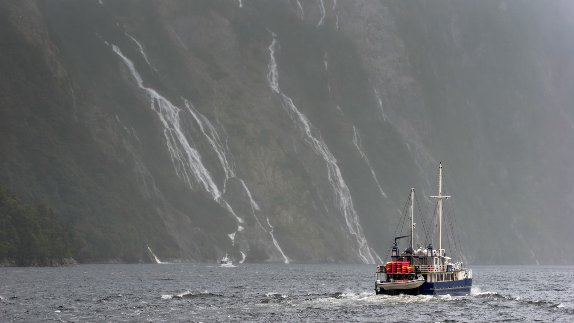 MAGNIFICENT MILFORD SOUND