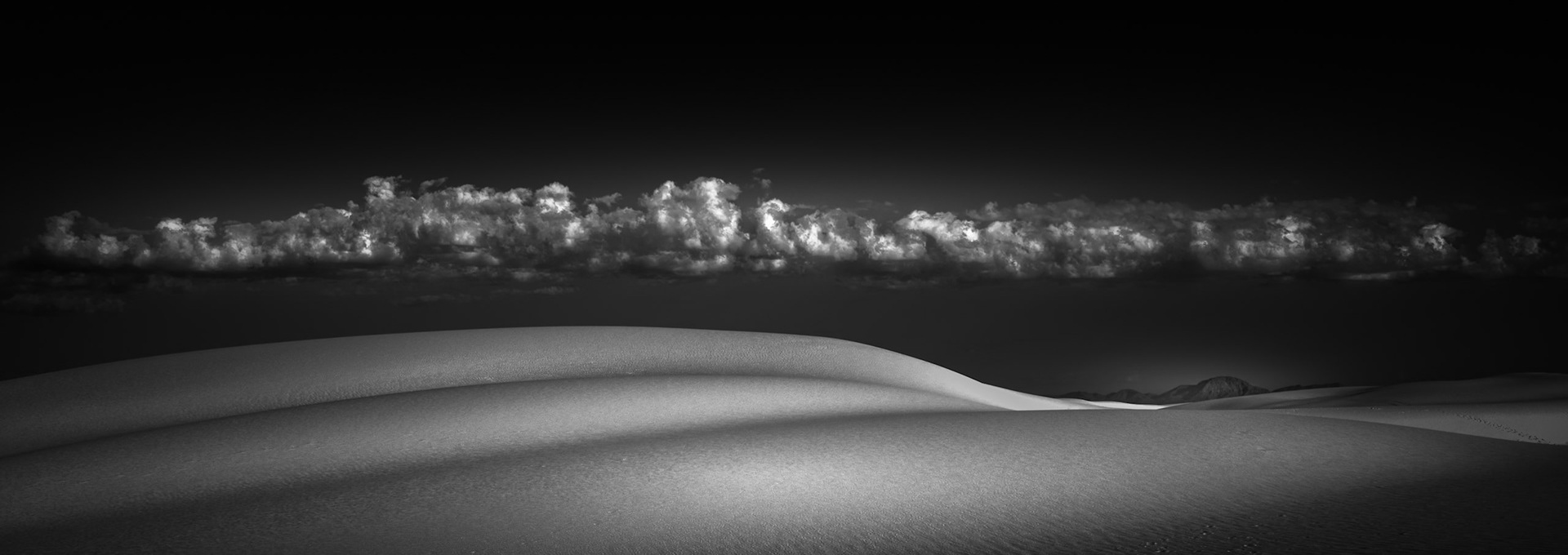 LINEAR CLOUDS