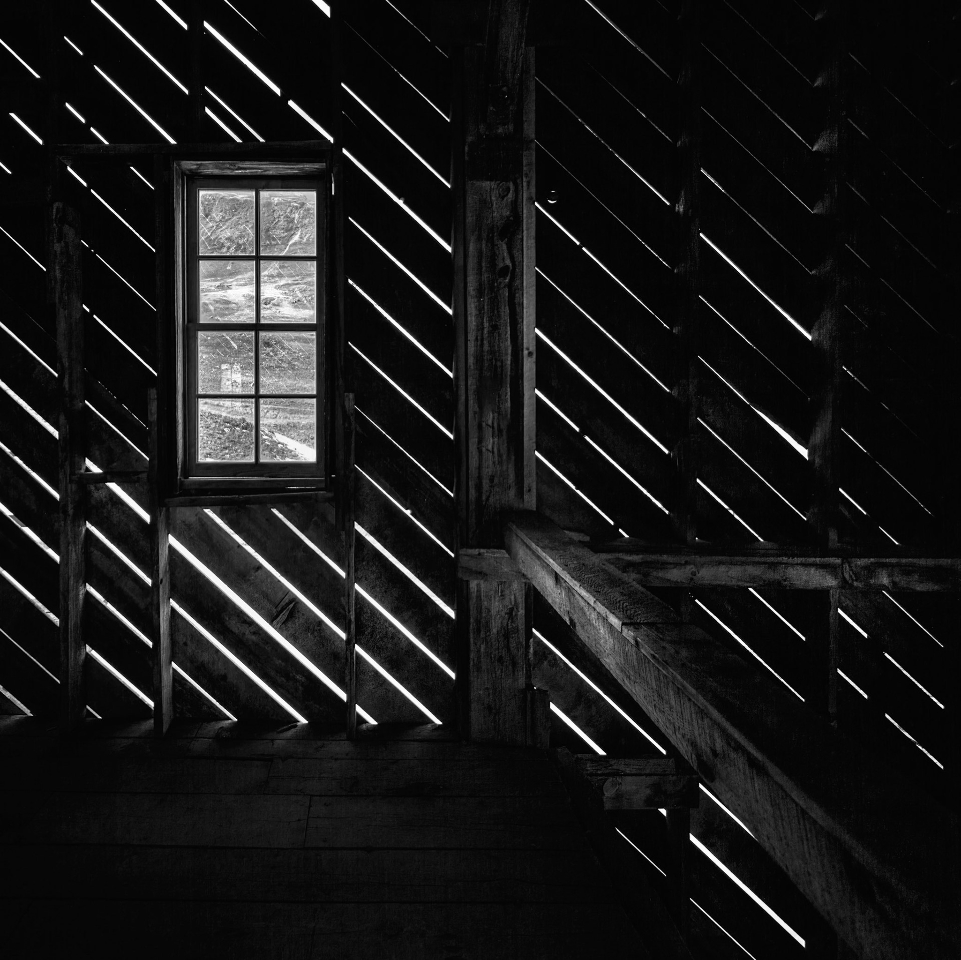 LIGHT THROUGH THE RUINS