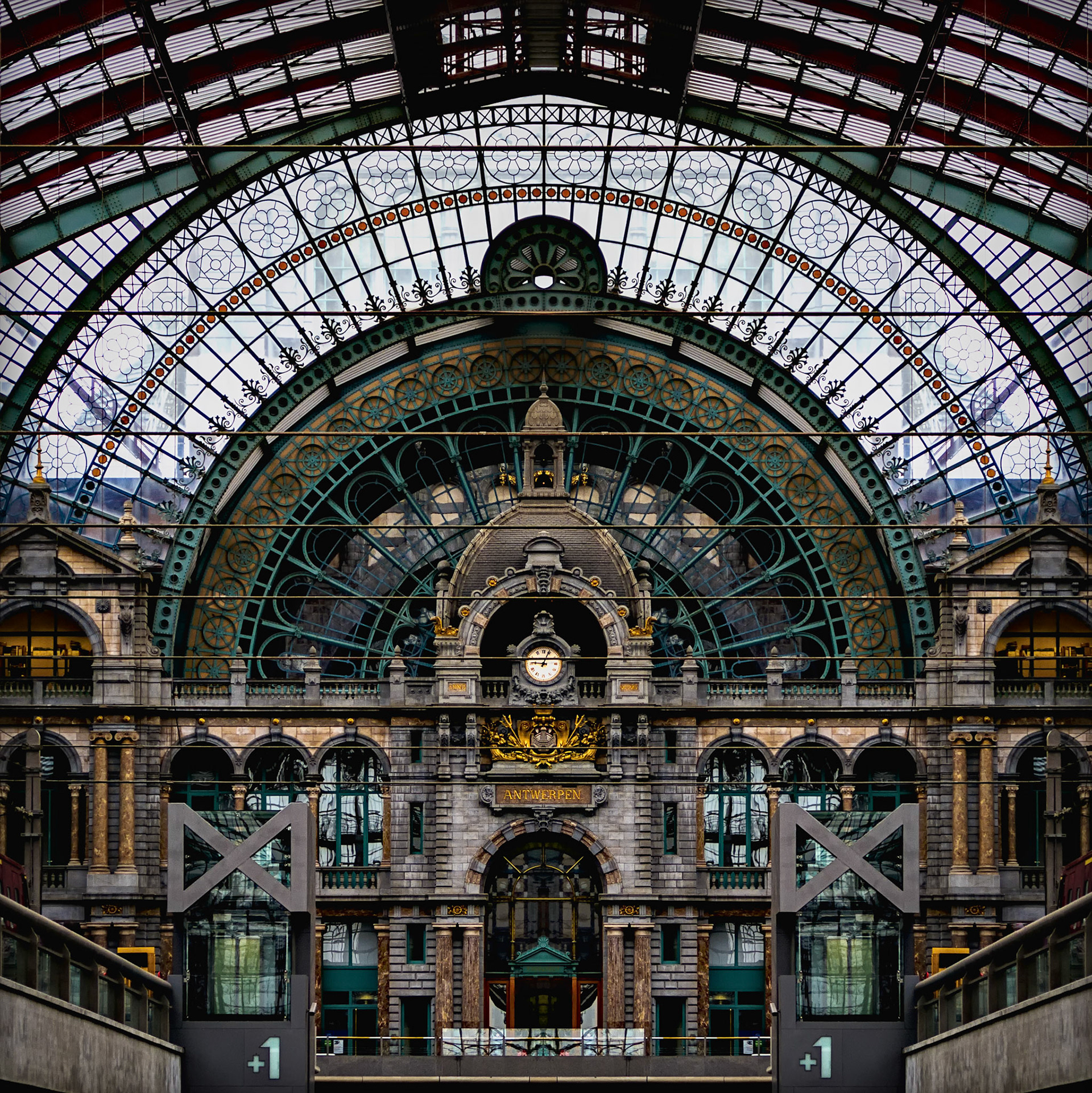 ANTWERPEN TRAIN TERMINAL | BELGIUM