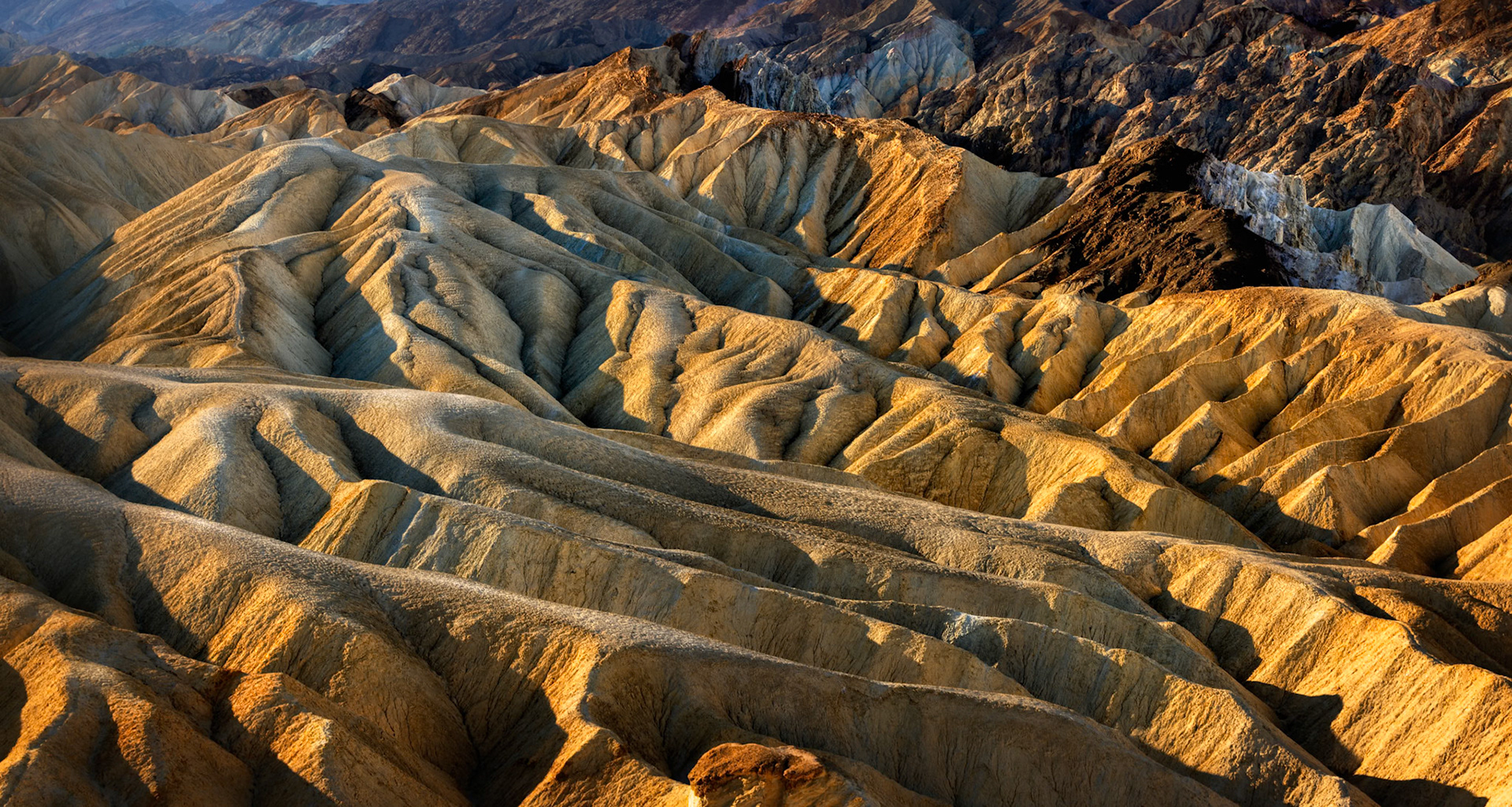SUNRISE AT ZABRINSKI POINT