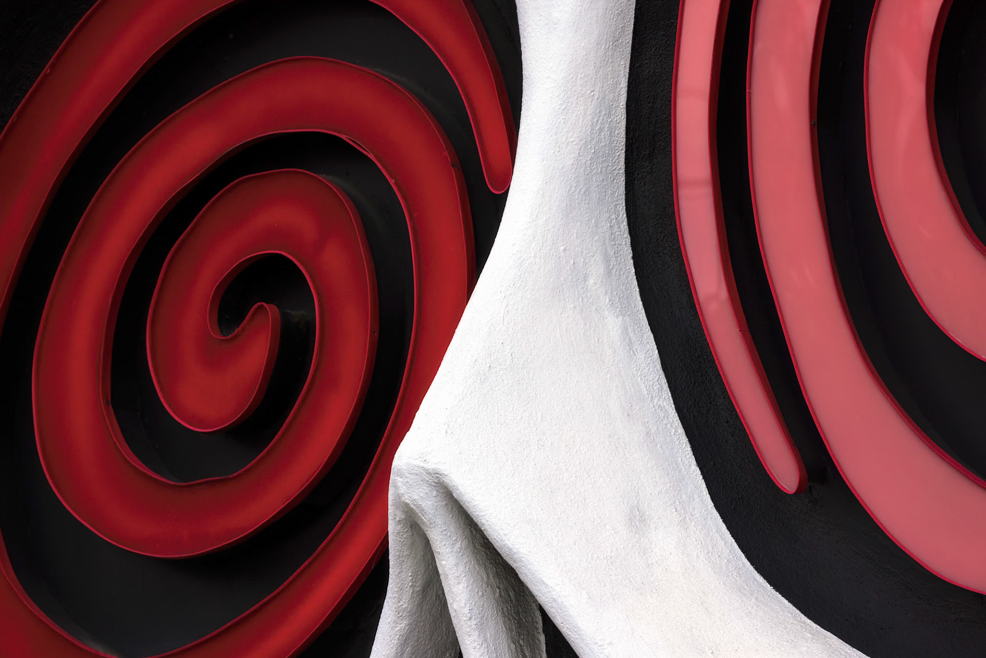 VORTEX RED | LITTLE 5 POINTS