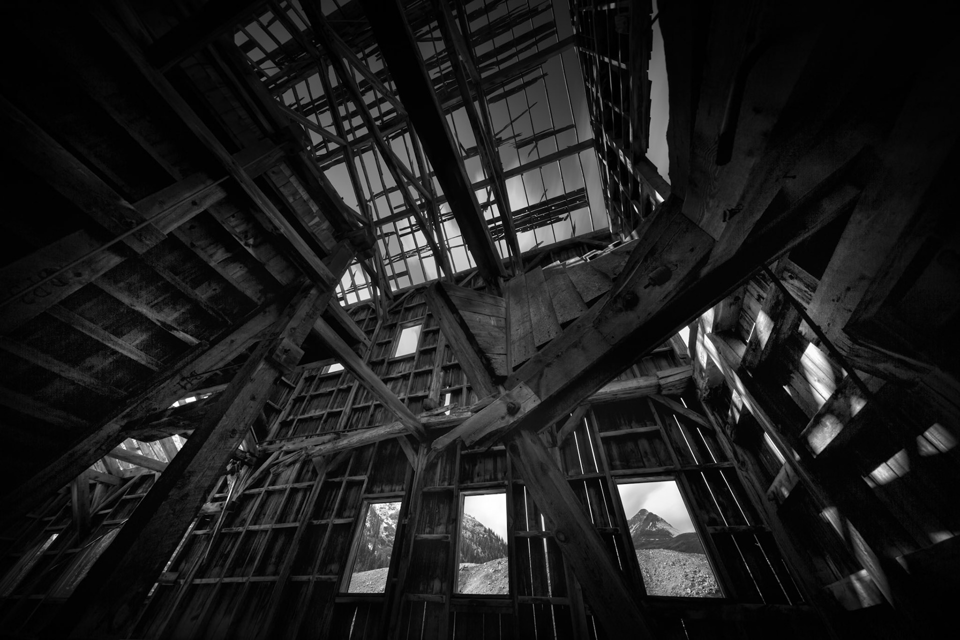 BONES OF THE MOUNTAIN