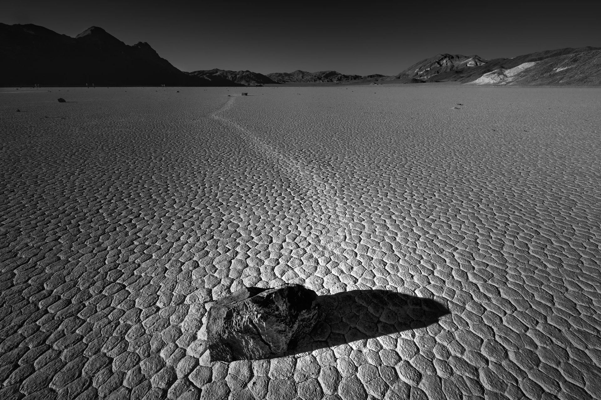 SAILING ROCKS OF RACETRACK PLAYA
