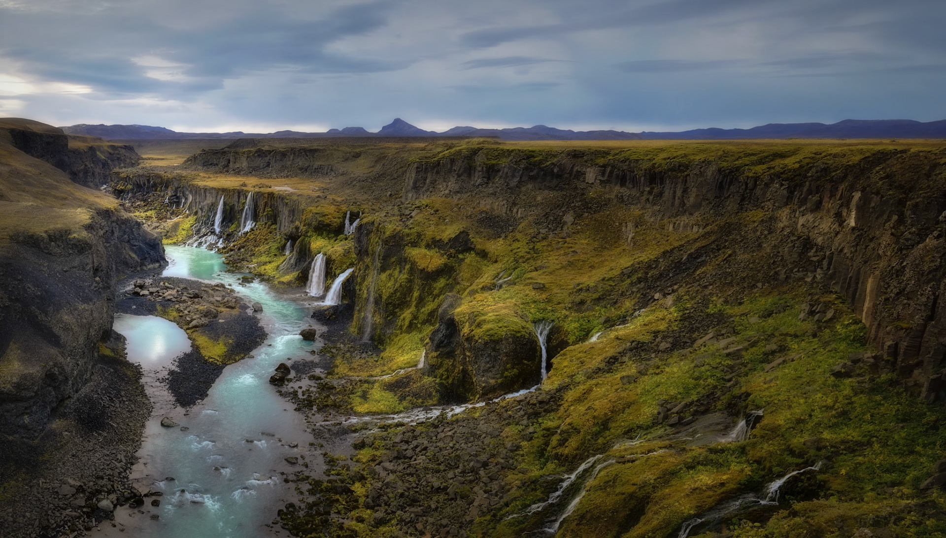 SIGÓLÐUGLJÚFUR CANYON