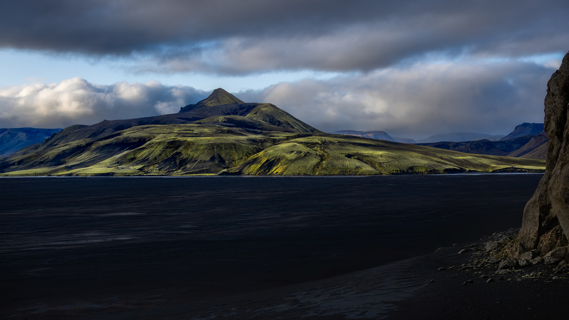 THE EDGE OF NOWHERE