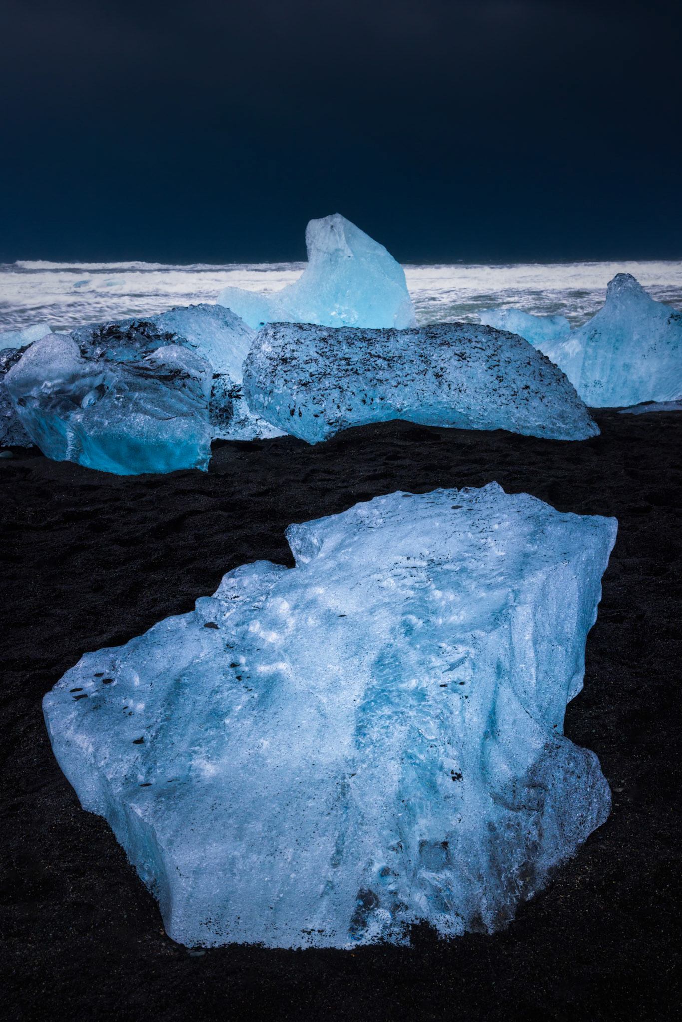 ICY SHORES