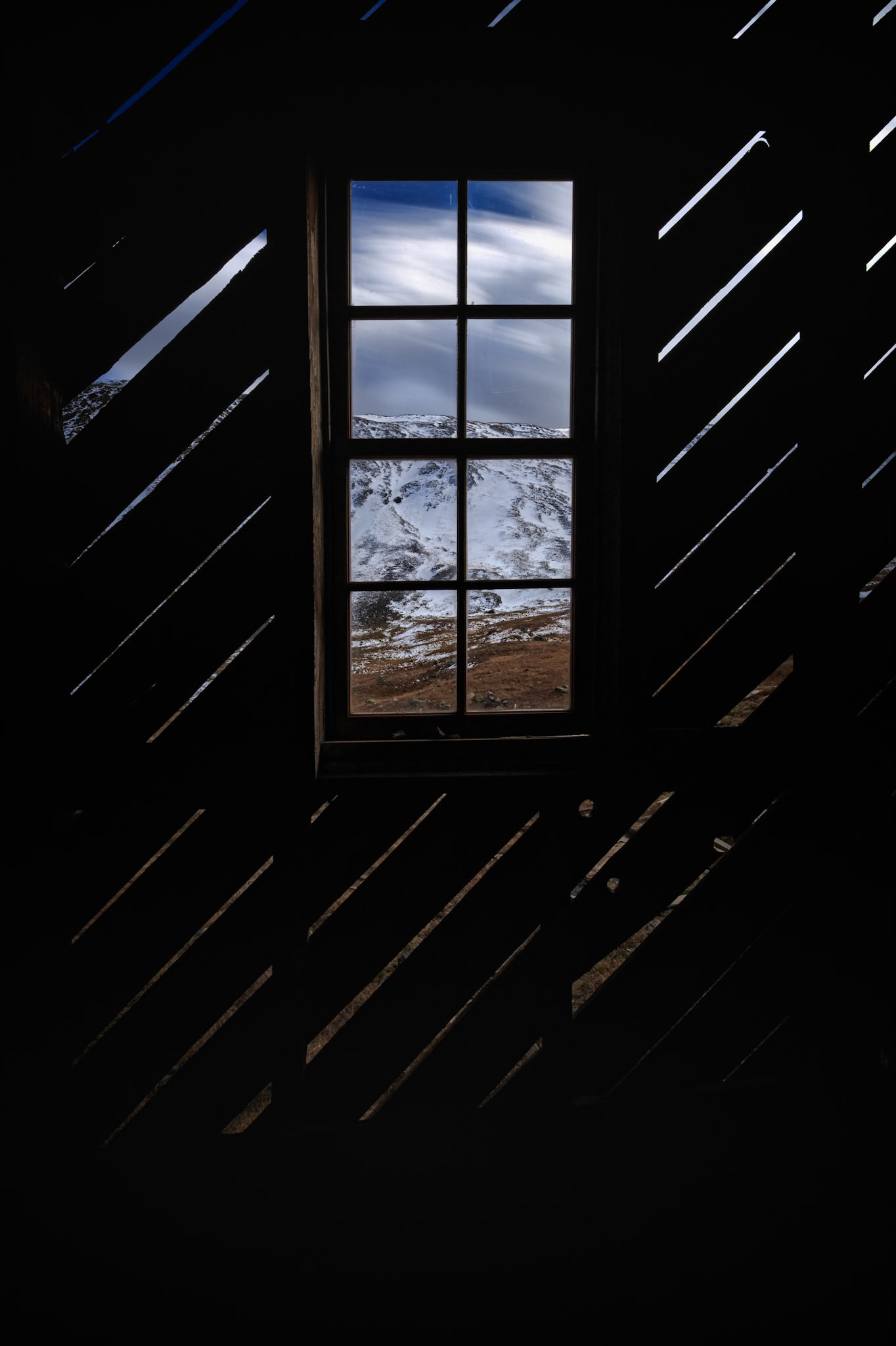 INSIDE OLD DEMOCRAT MINE