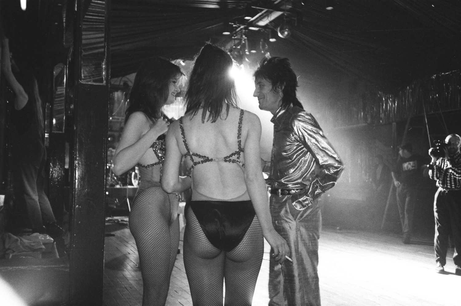 Ronnie Wood video shoot, Ierne ballroom, Dublin, c.1995.