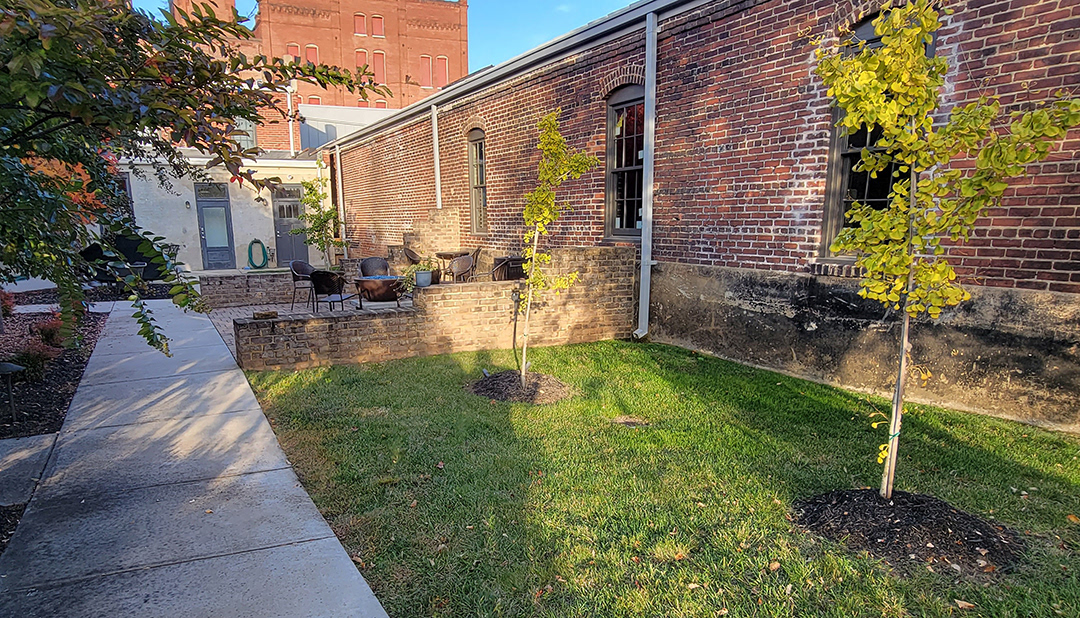 Historic Apartment Courtyard - 500 Block - Danville VA