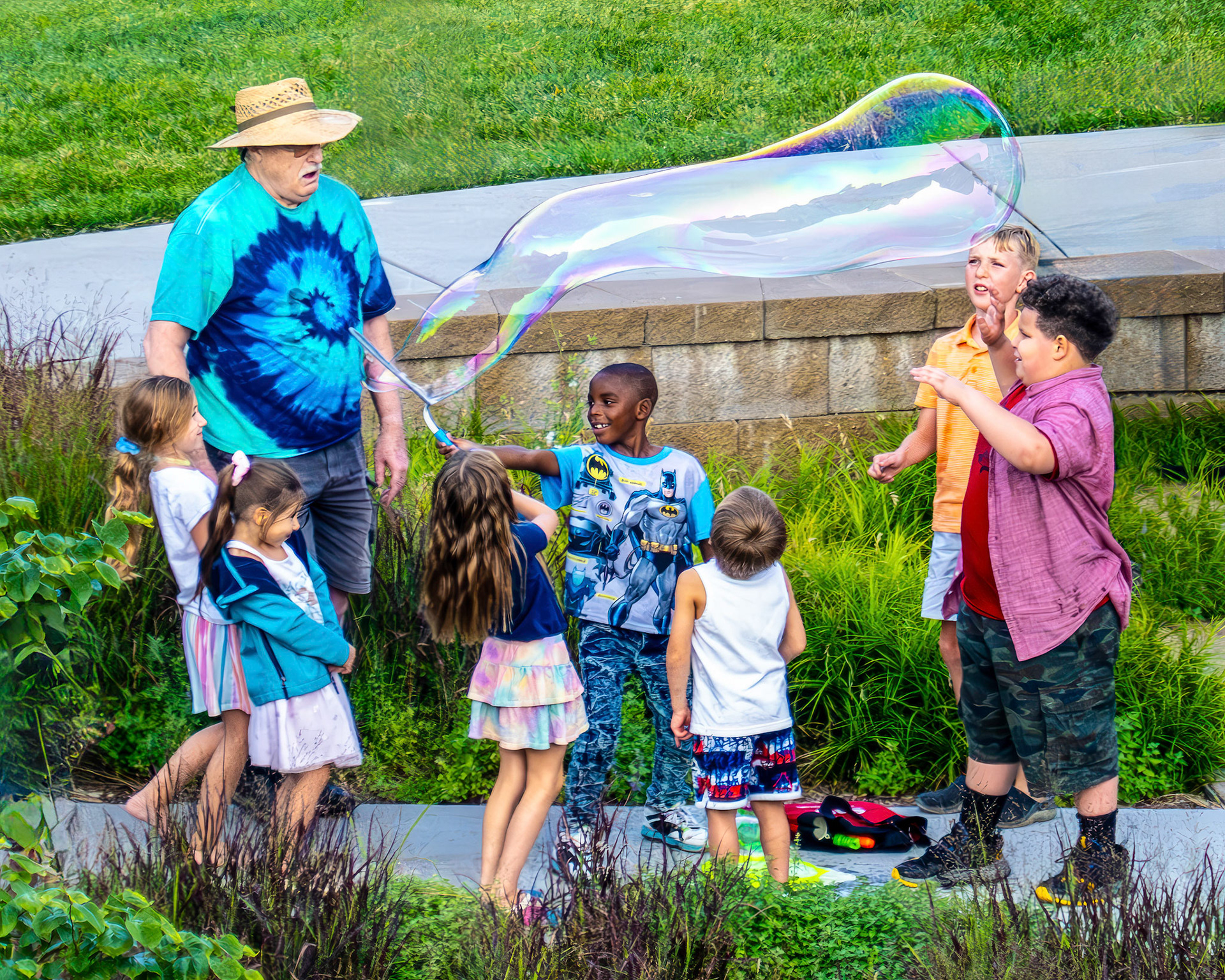 Balloon Man & Kids - After