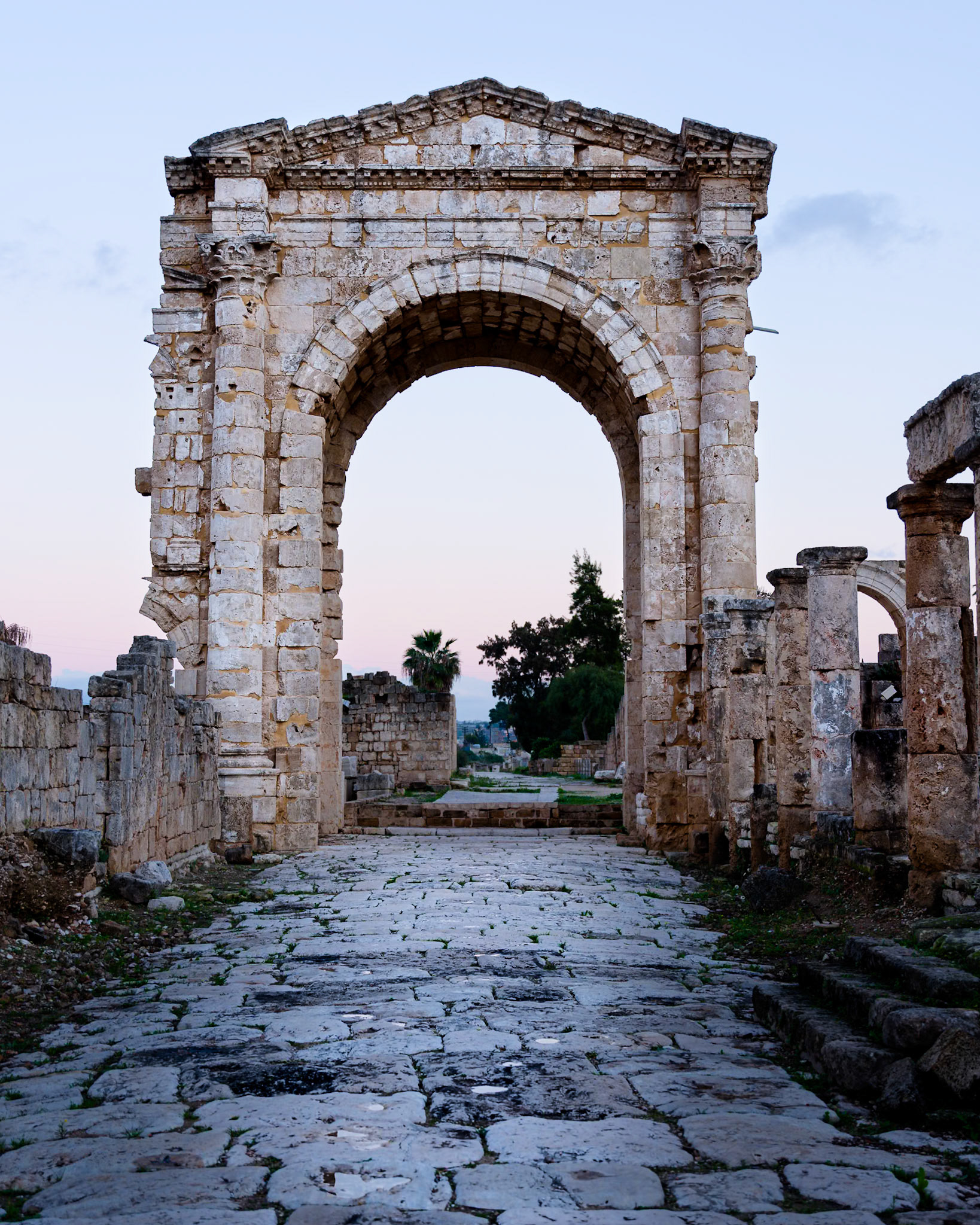 The Arch, Tyre