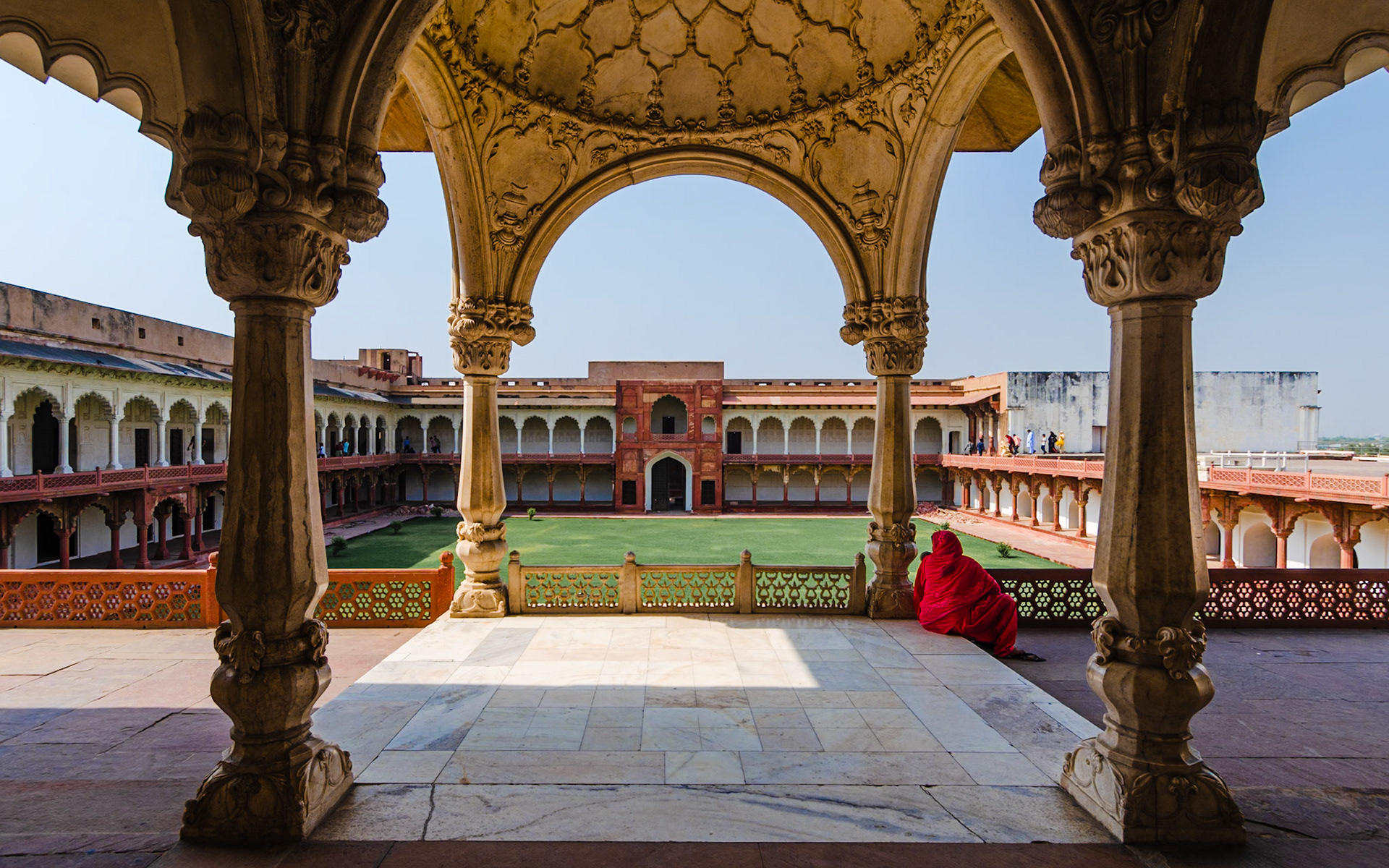 Escaping the heat, Agra