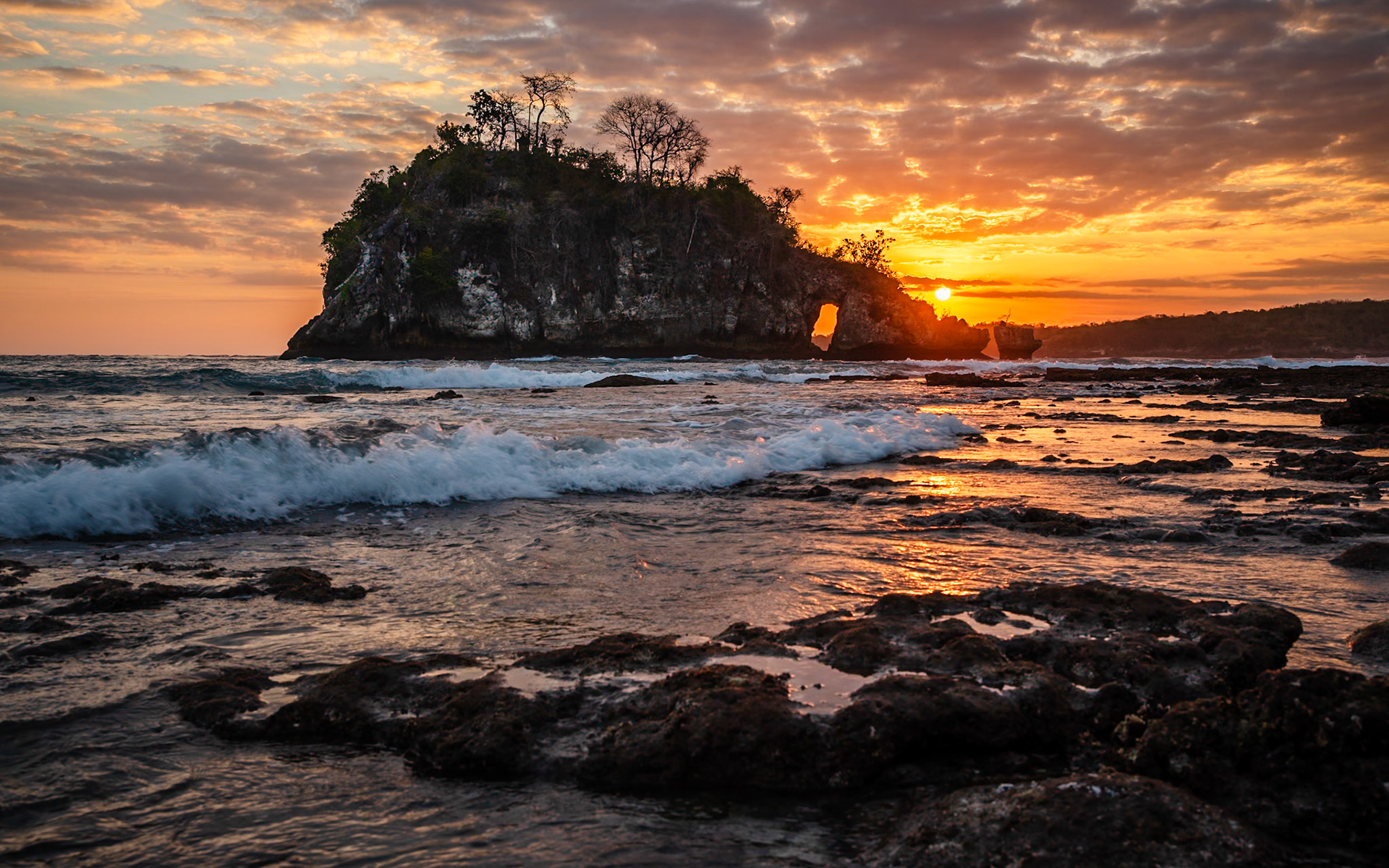 Sunset on Crystal Bay, Bali