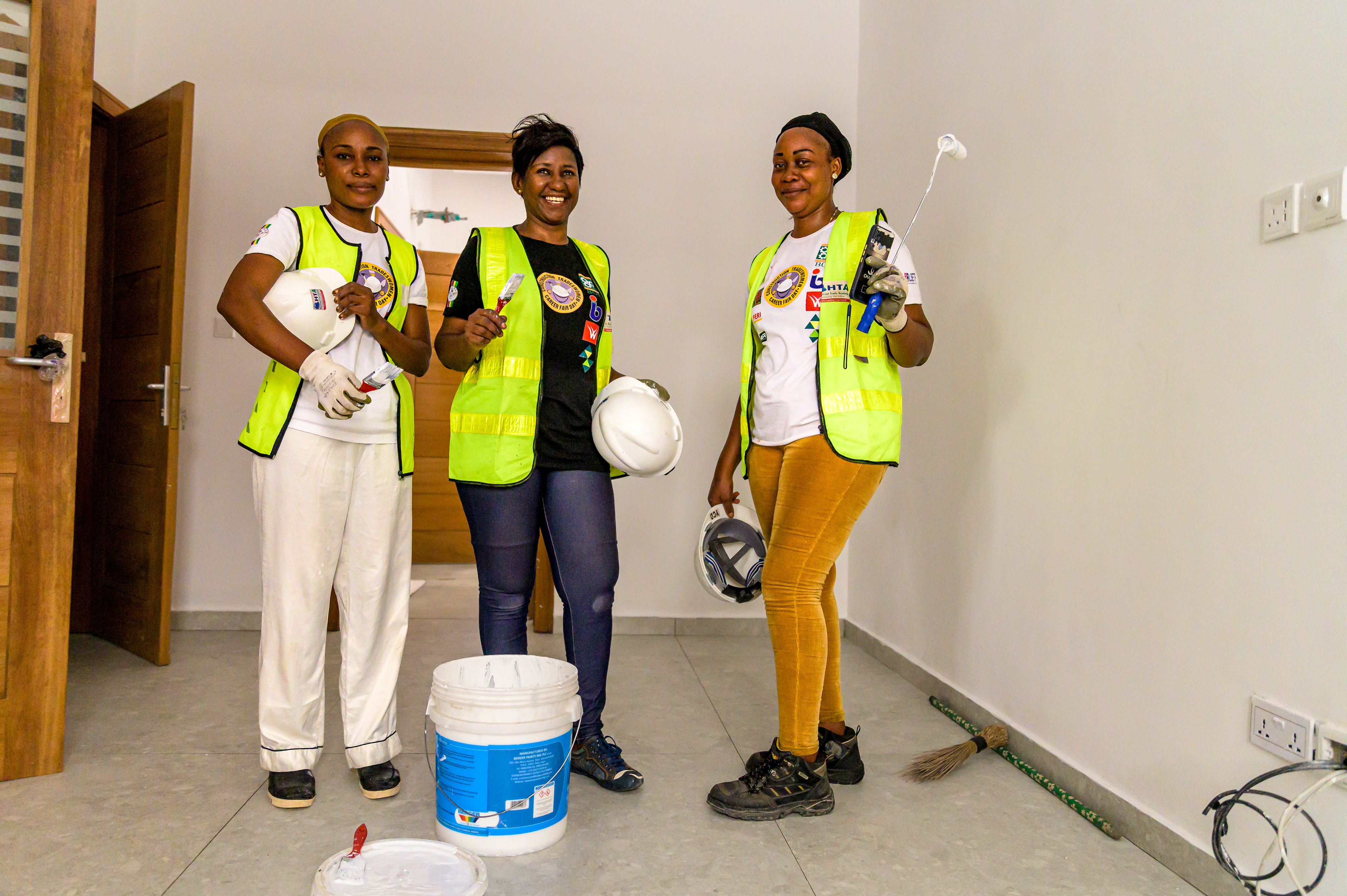 They fled to Nigeria from different countries and left behind different professions: Three women now have one objective - to run a proper business as painters in a male-dominated sector. ©UNHCR/Emmanuel Campos