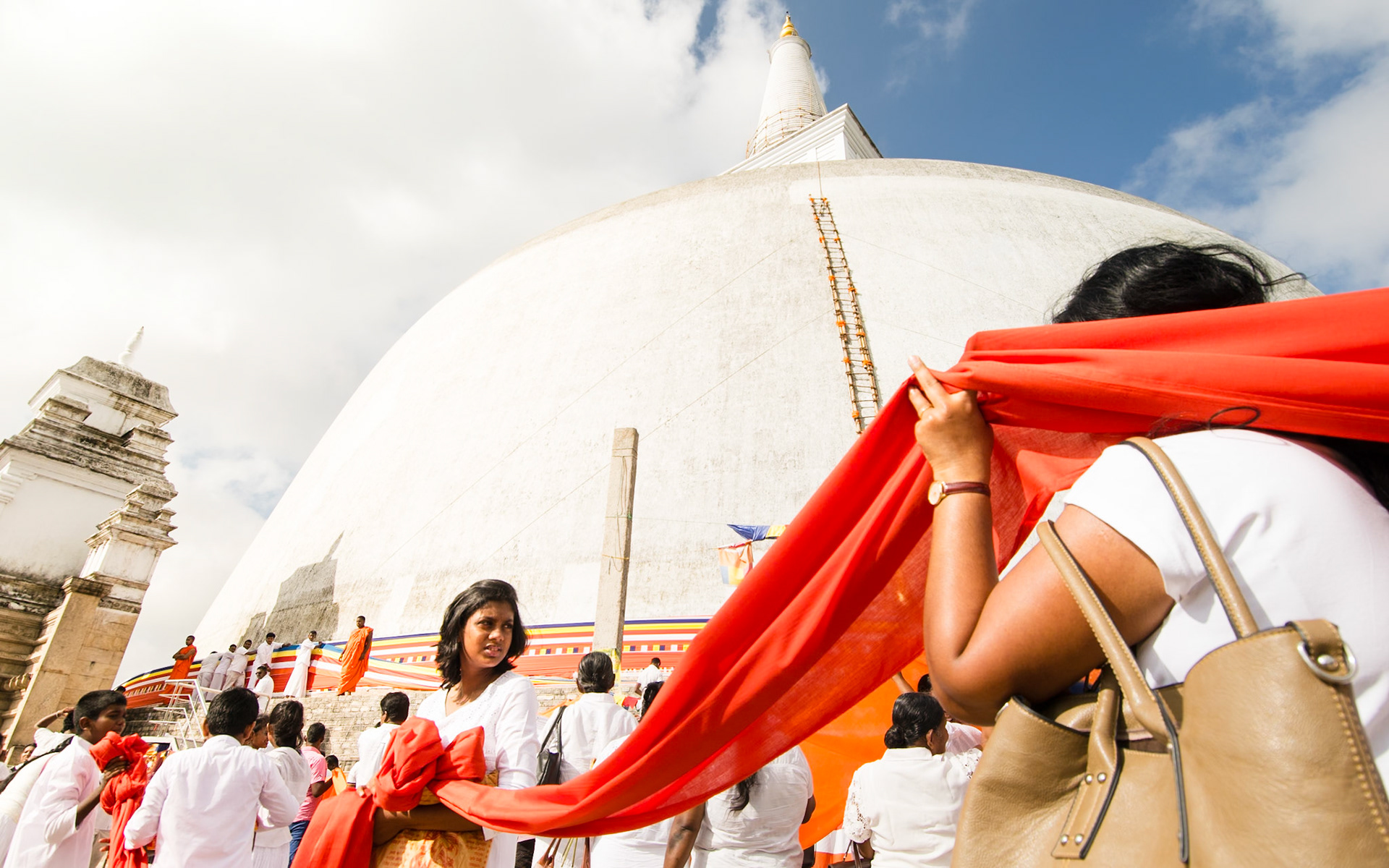 Full moon procession, Anuradhapura