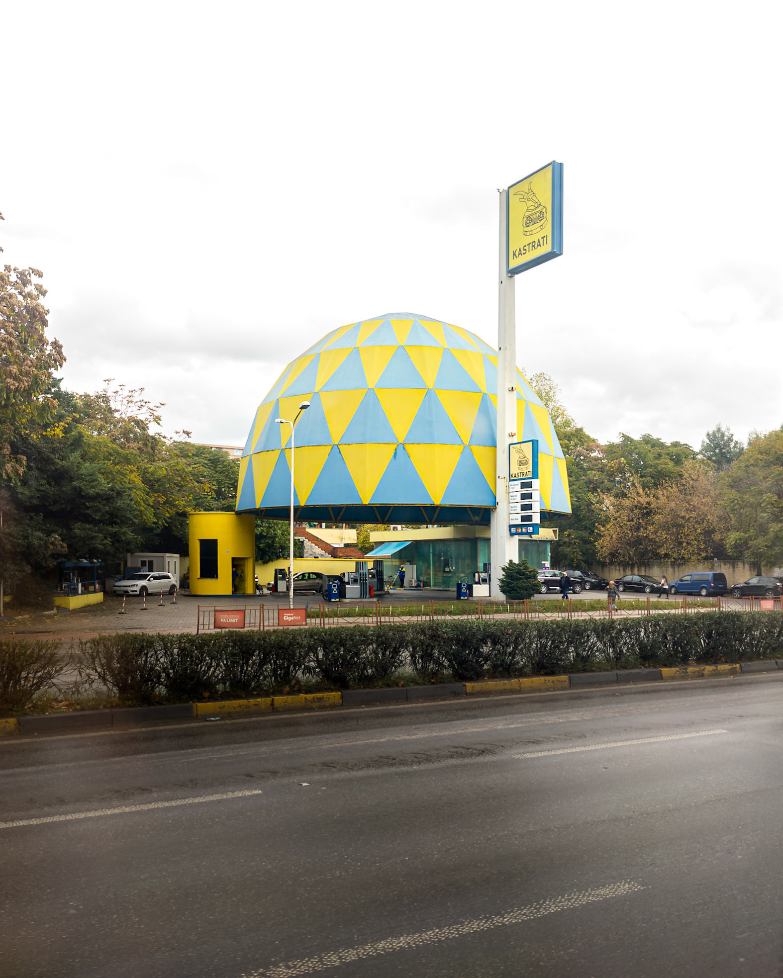 Karburant Kupola · Tirana