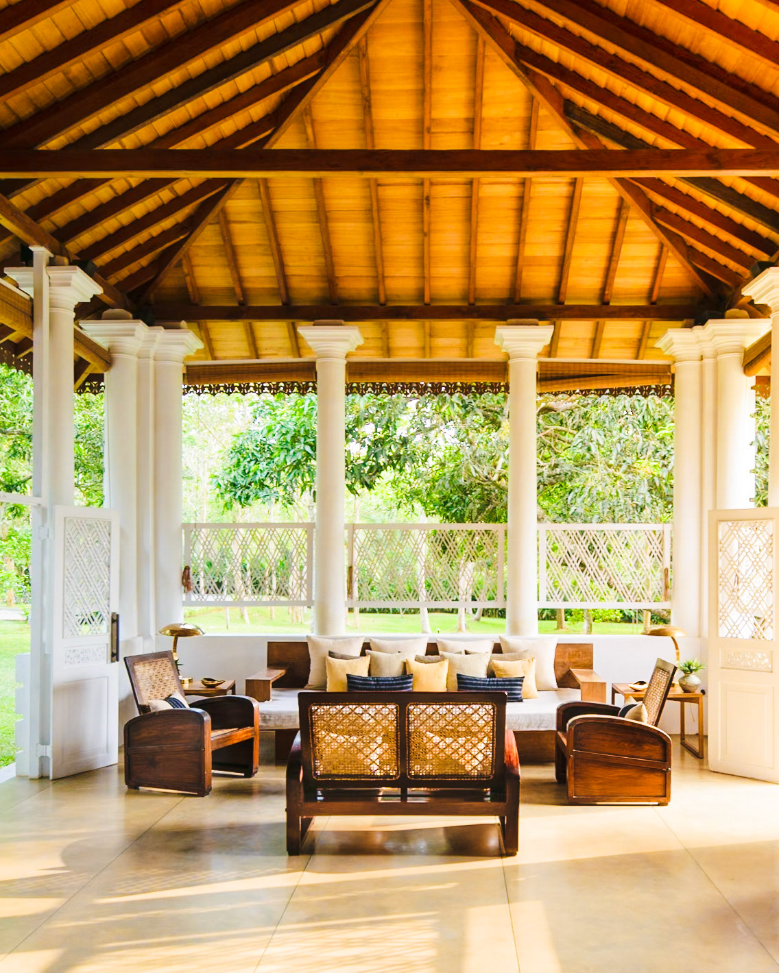 Maya Villa veranda, Tangalle, Sri Lanka
