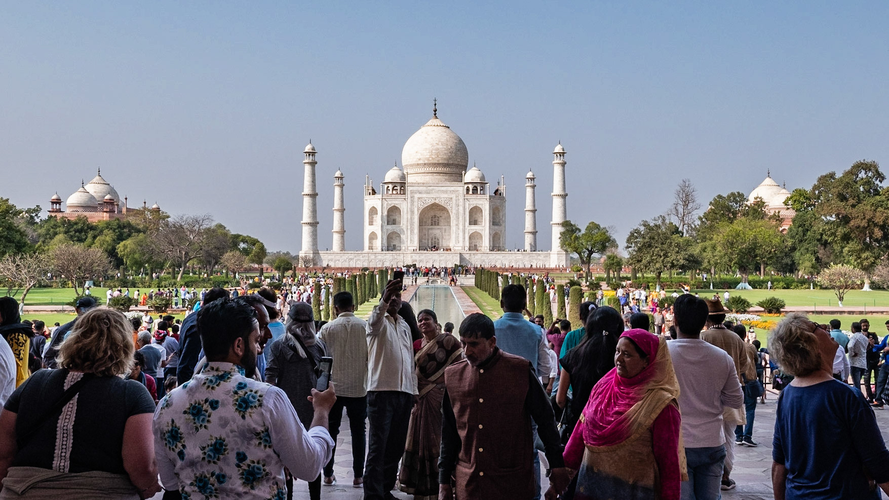 It was started in 1632 and took 20,000 workers over 11 years to build.  It was built as a memorial for Shah Jahan's favorite wife who died giving birth to their 14th child.