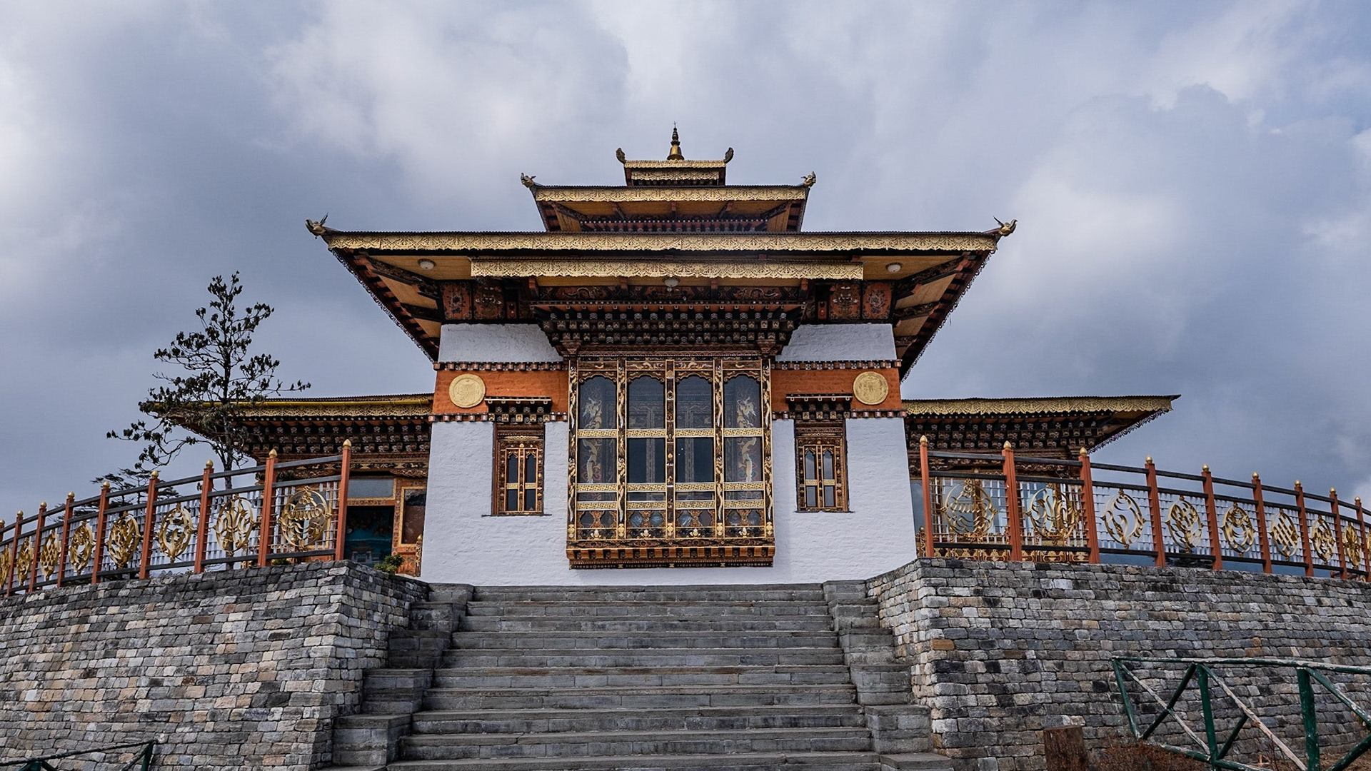 Temple built at the pass in honor of the fourth king