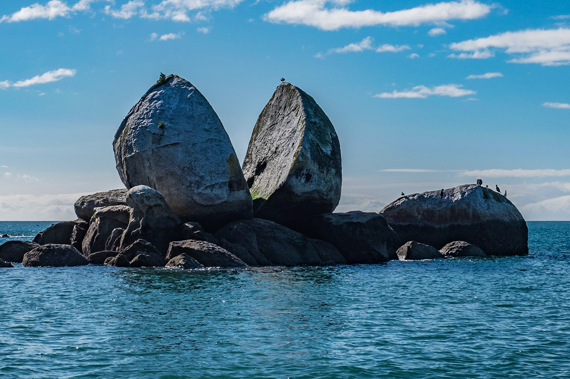 Split Rock near Abel Tasman National Park outside Nelson, New Zealand - Sep 2016