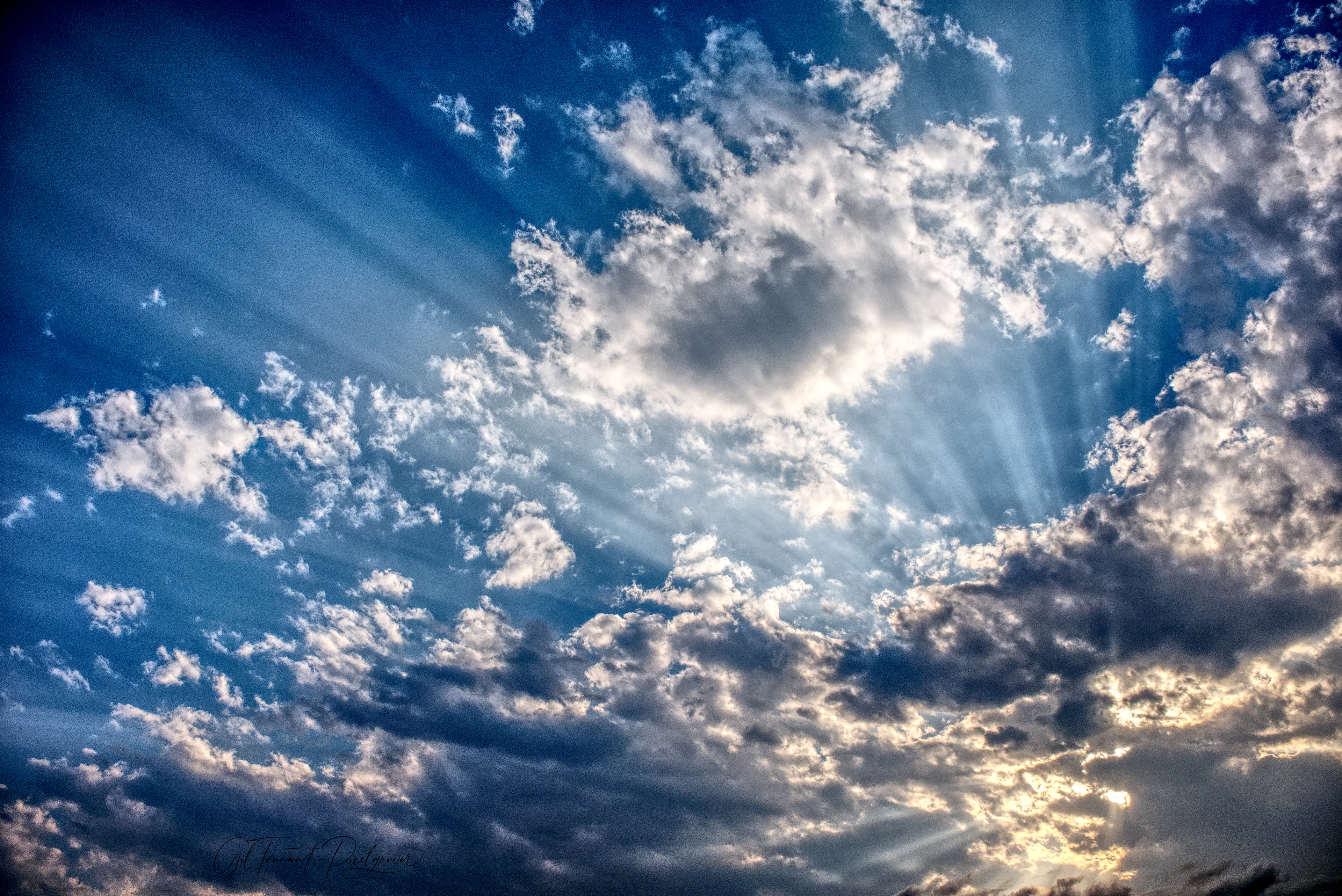 Ahh The Joy of Crepuscular Rays