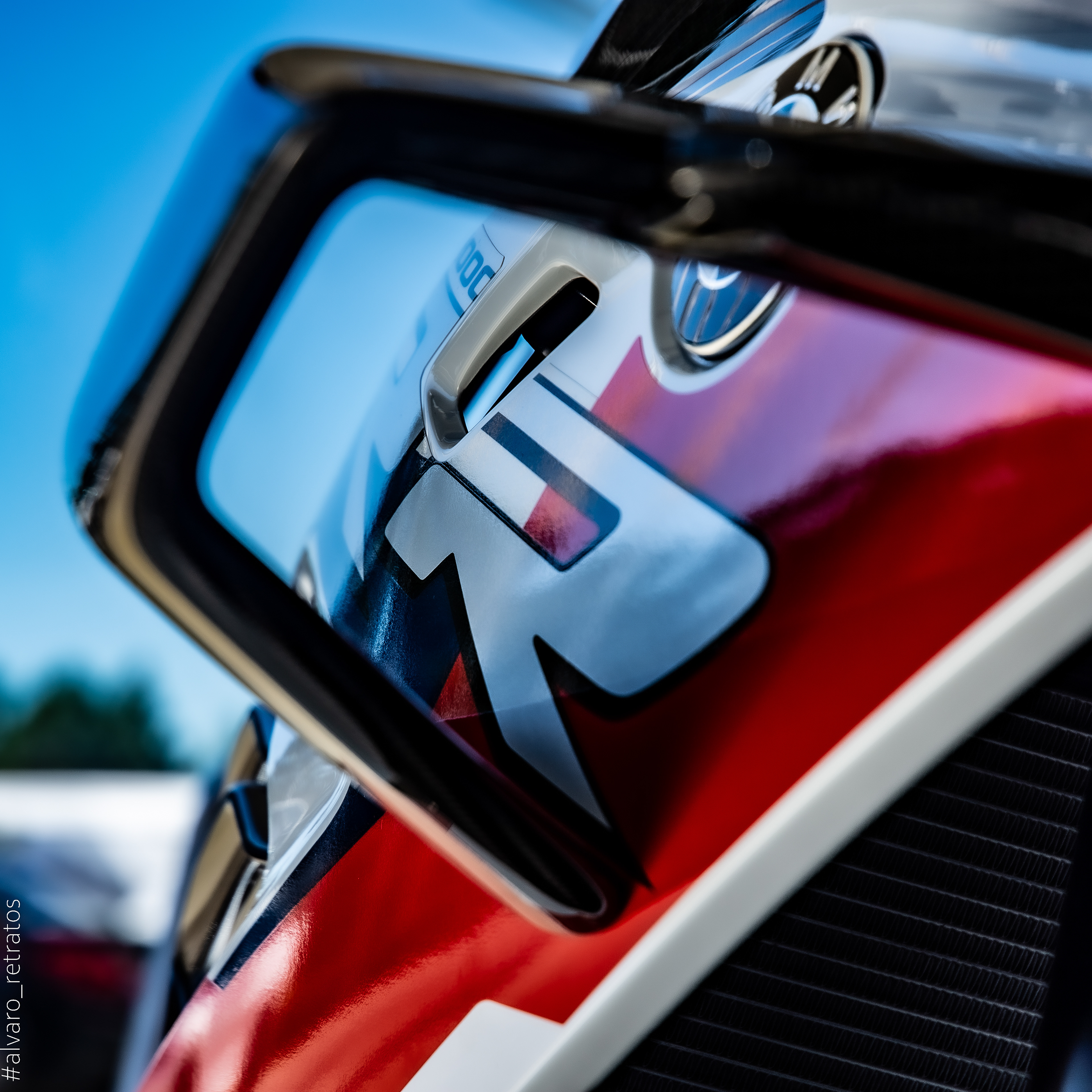 BMW M 1000RR