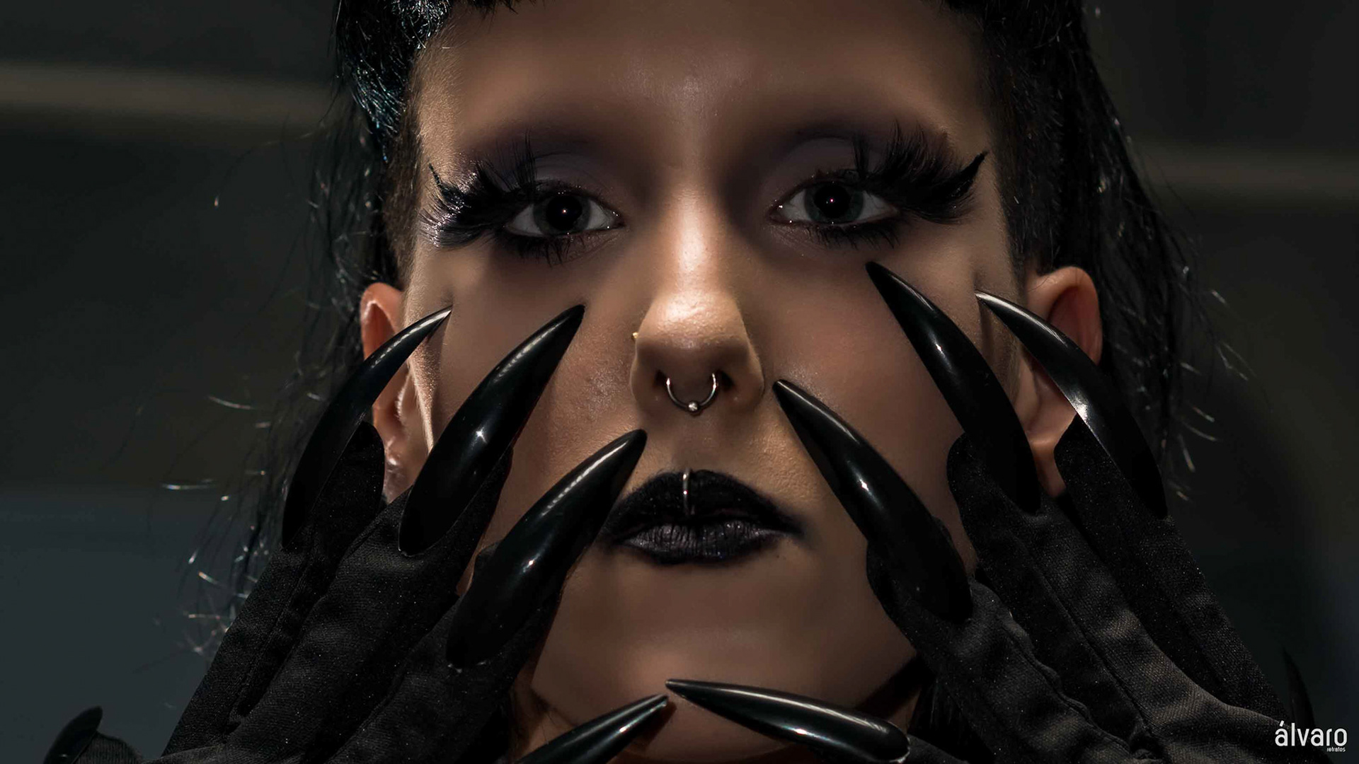 Sara L. © Copyright uso não autorizado