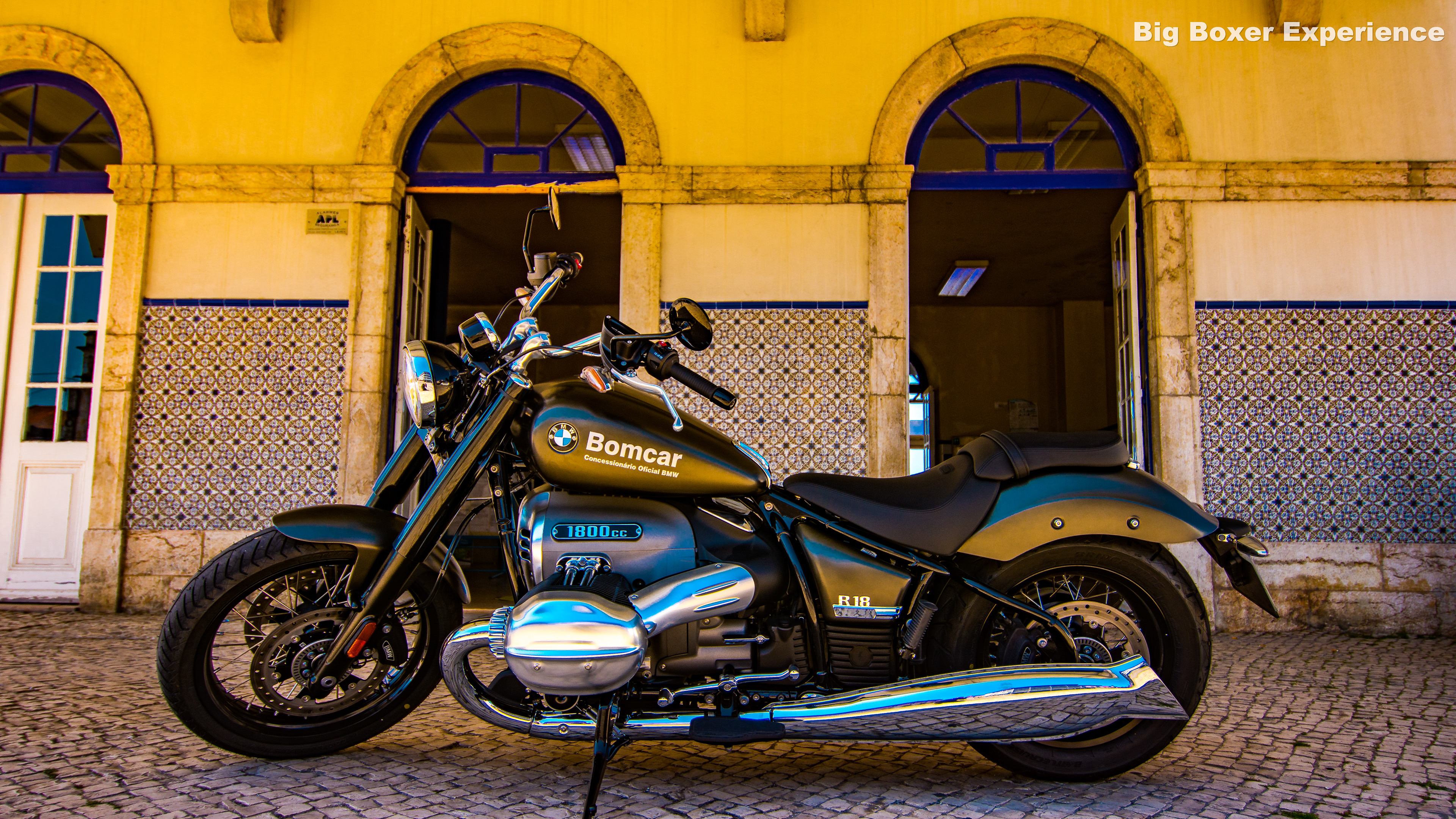 BMW R 18