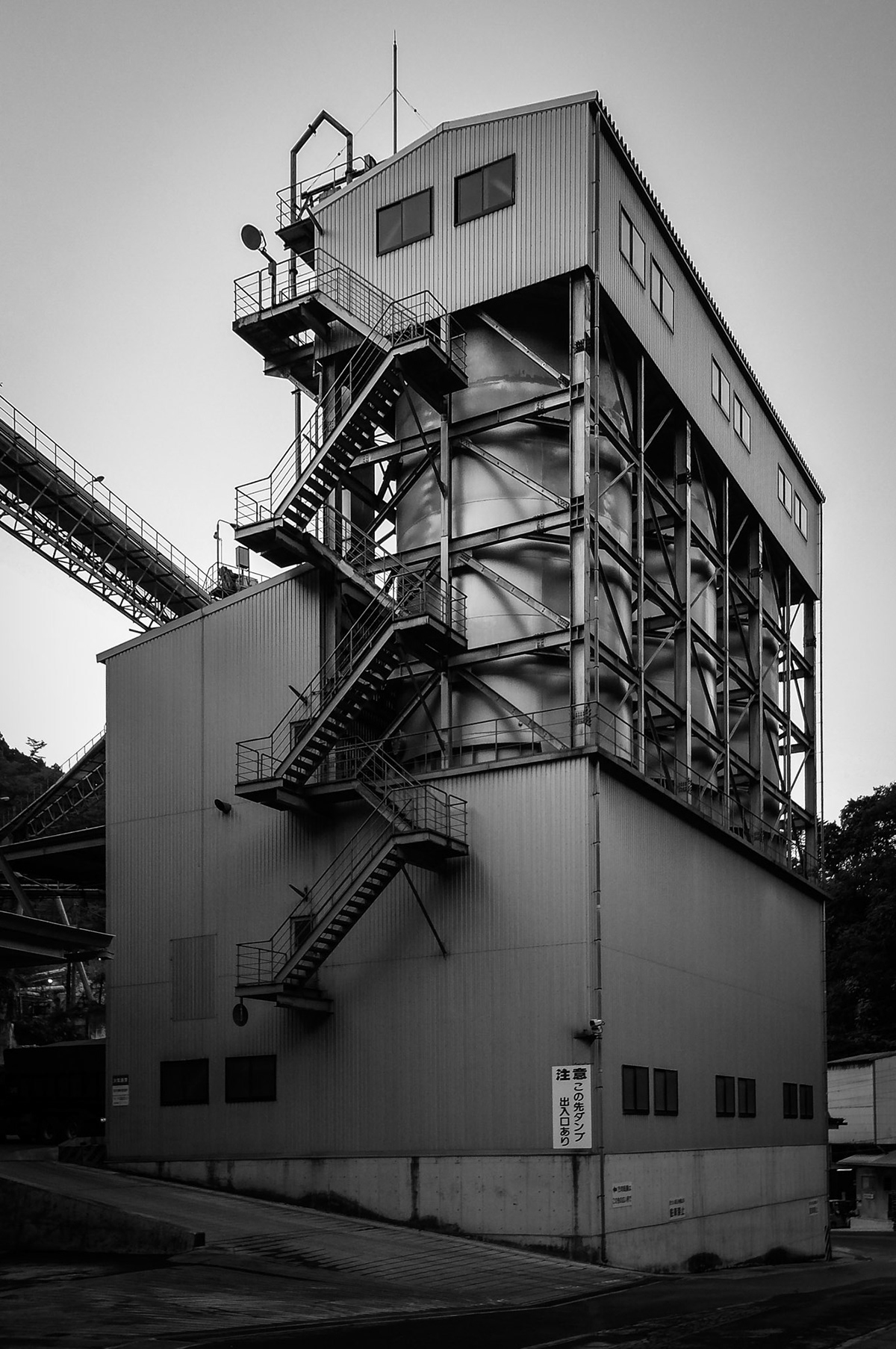 yohei-imahori-photography-cement-plants