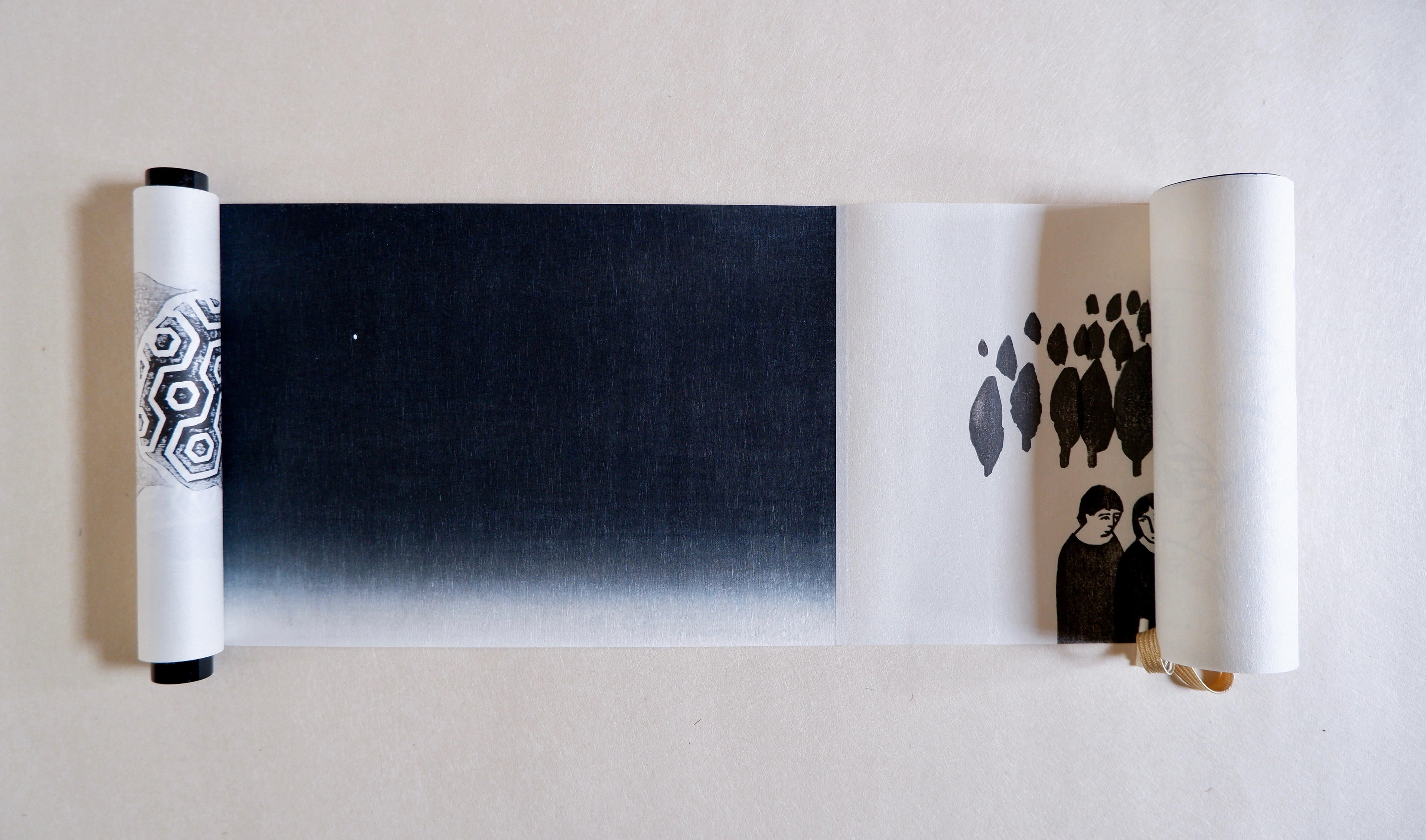 Mokuhanga Sisters, Borderless Scroll, 2020