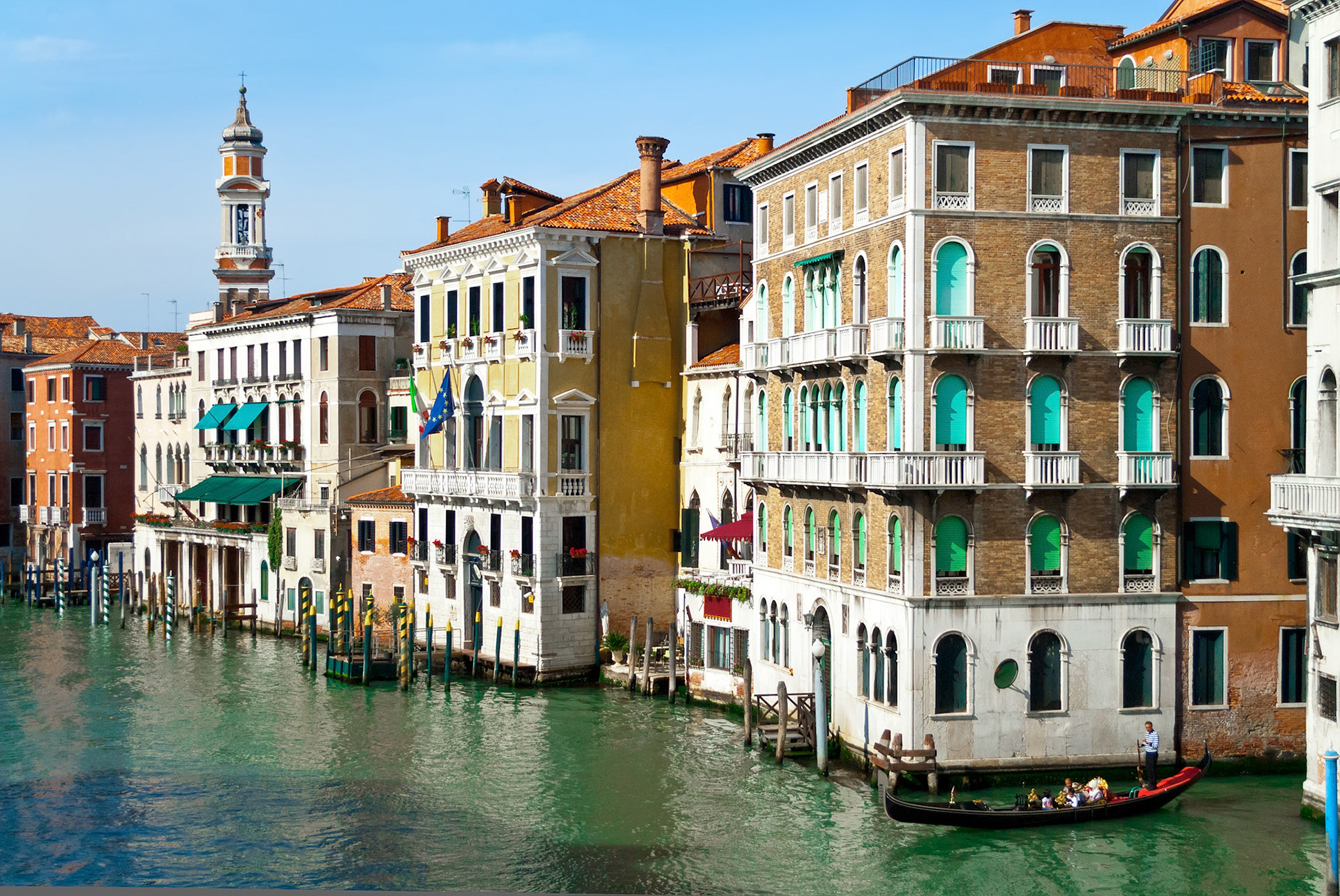 Venice, Canal Grande, photographed by the Ponte di Rialto.