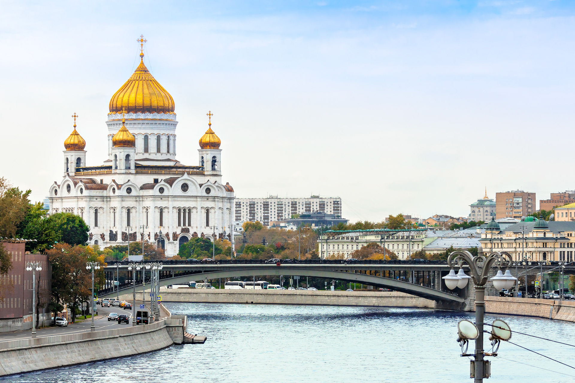 View from the river to the Cathedral of Christ the Saviour in Moscow