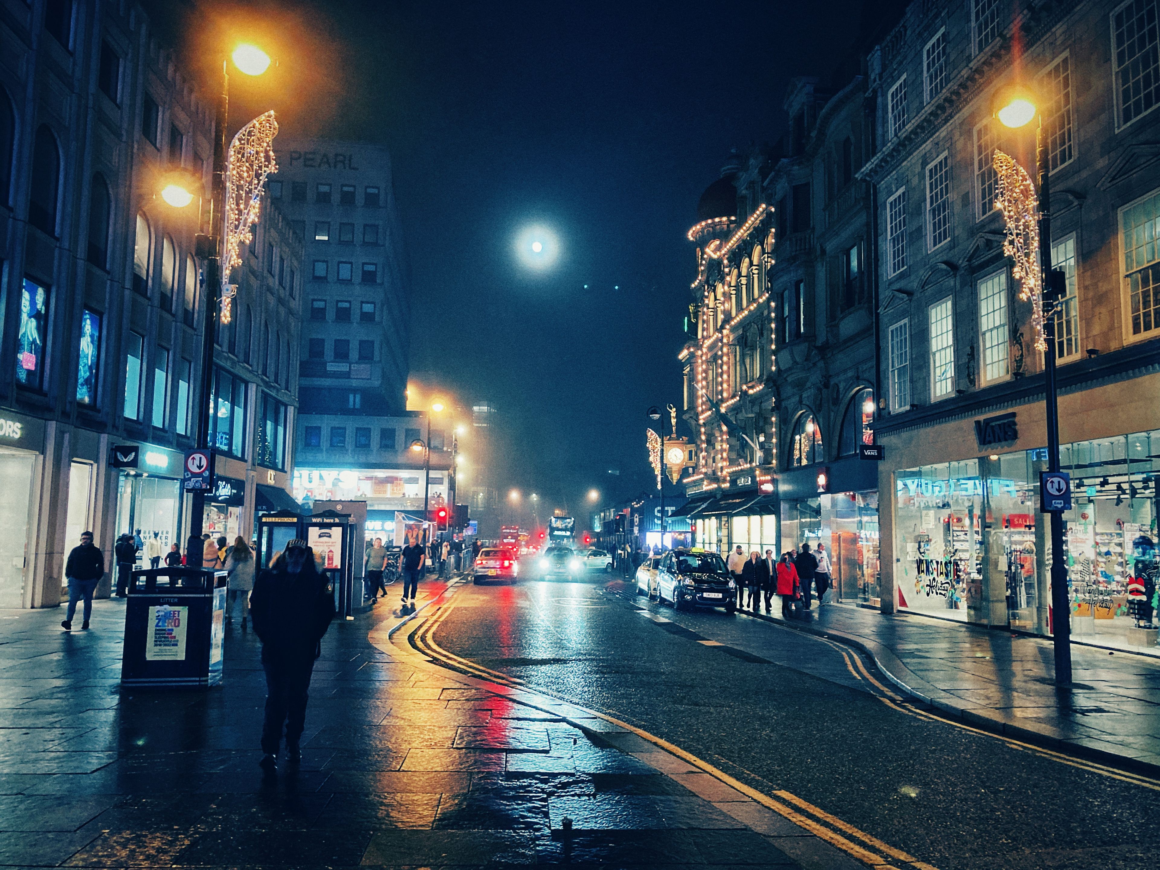 Full Moon, Blackett Street