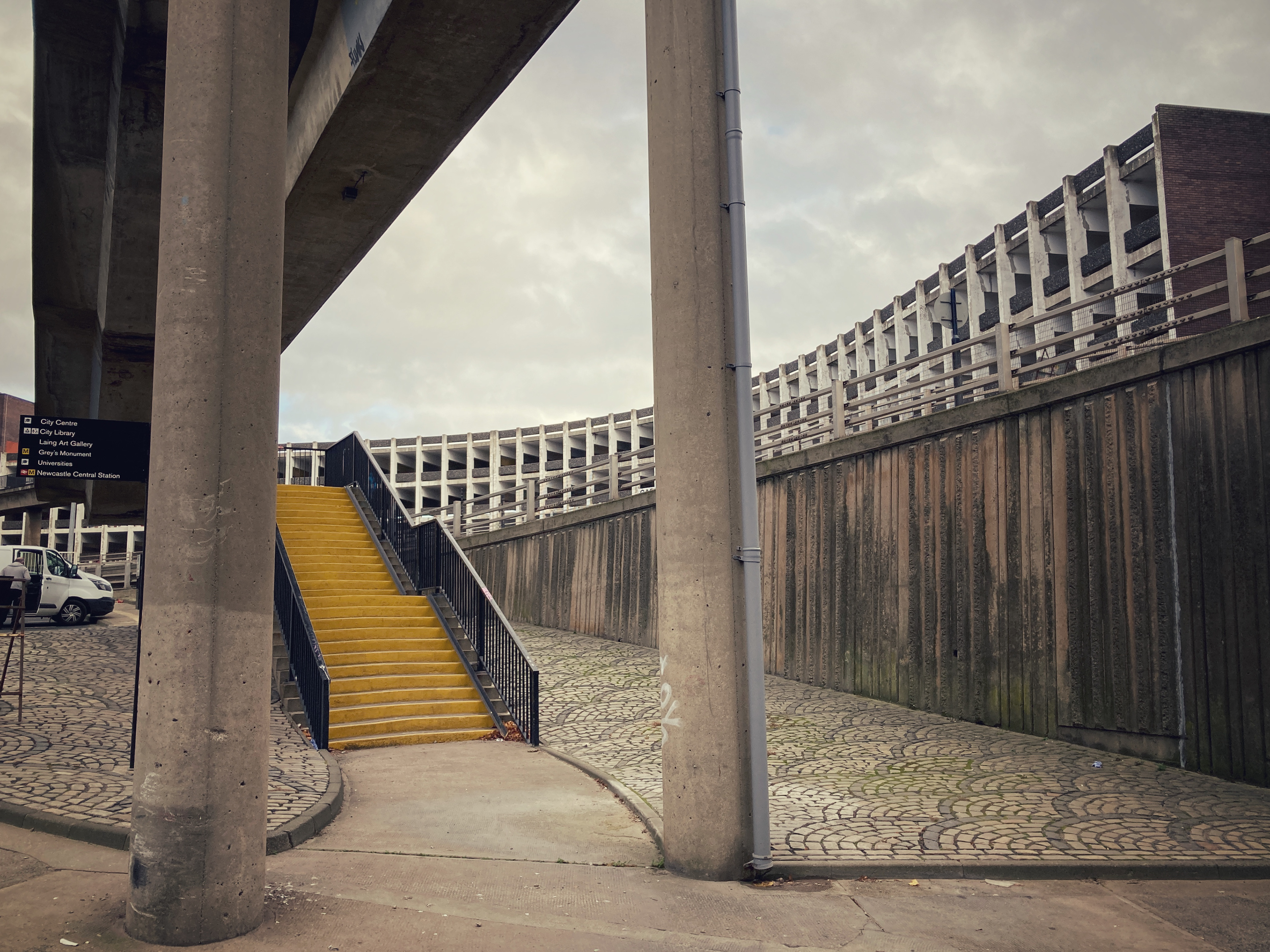 The Yellow Stairs, Carliol Square