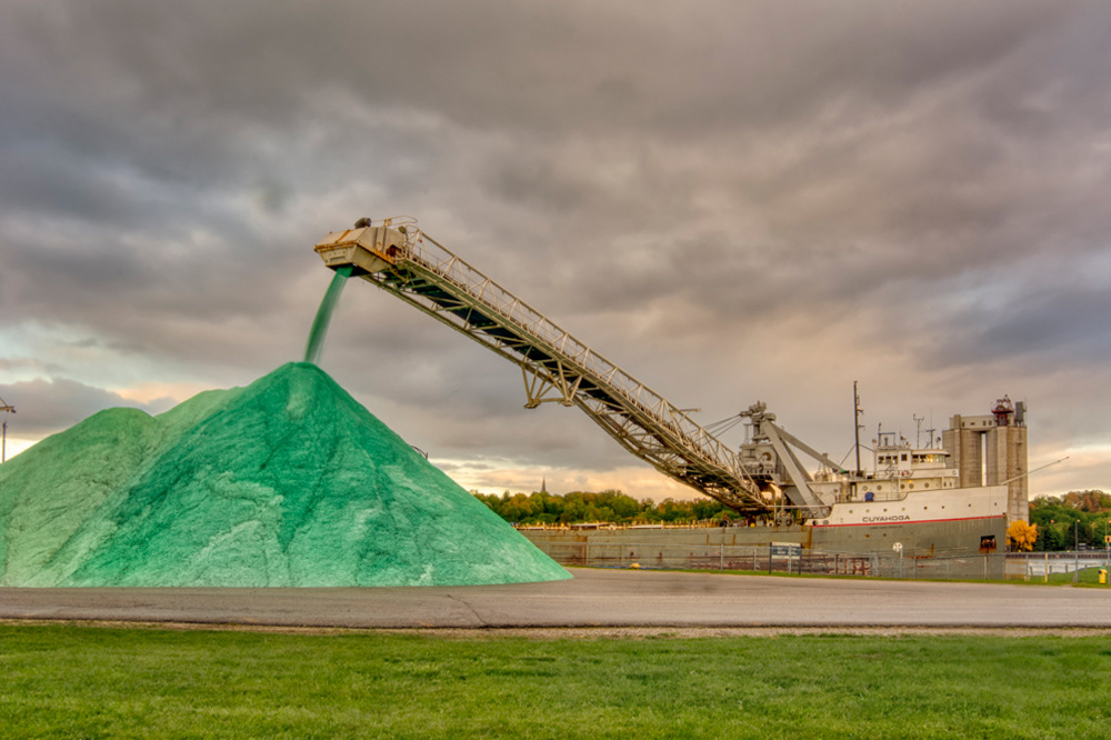Cuyahoga Unloading Salt © Irwin Seidman