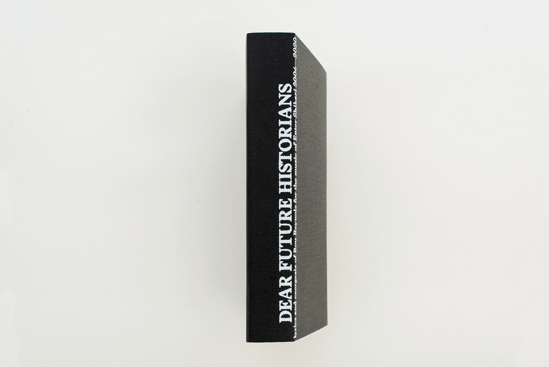 Dimensions: 120 × 190 × 29 mm