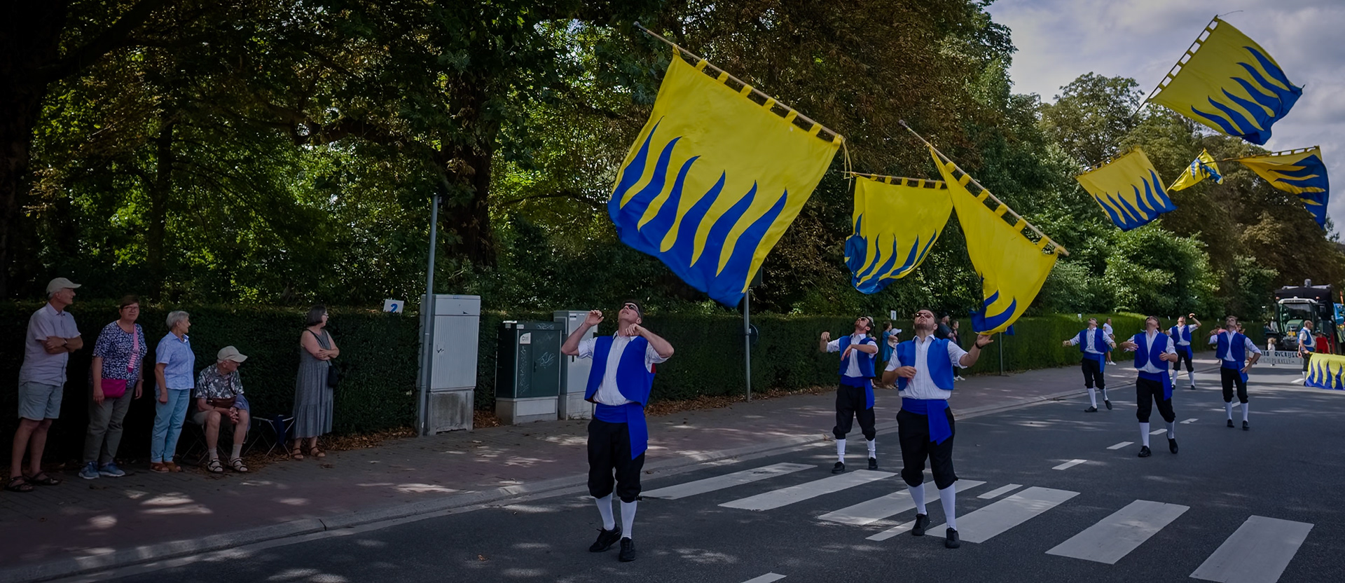 De jaarlijkse optocht ten ere van het Druivenfeest.