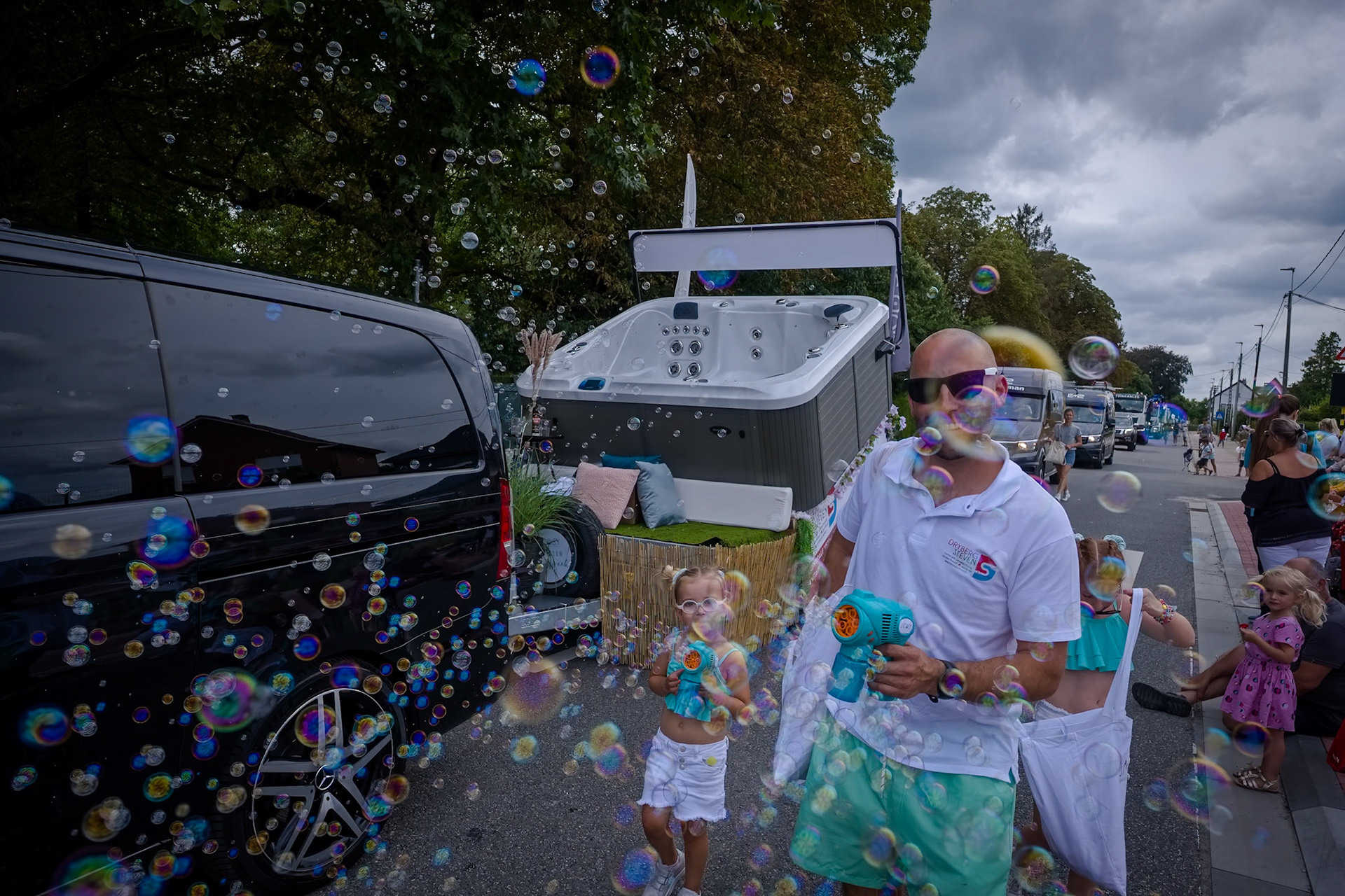 De jaarlijkse optocht ten ere van het Druivenfeest.