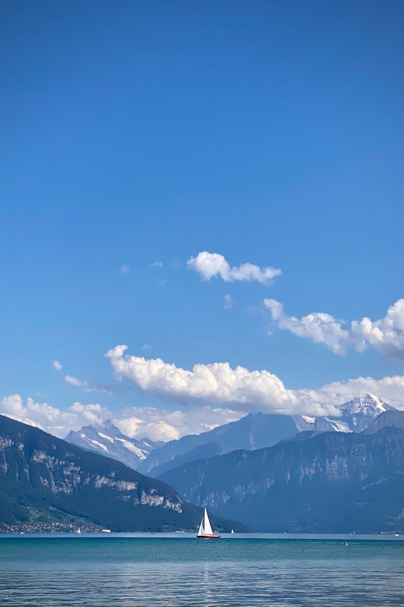 Lower down along the Lake of Thun.