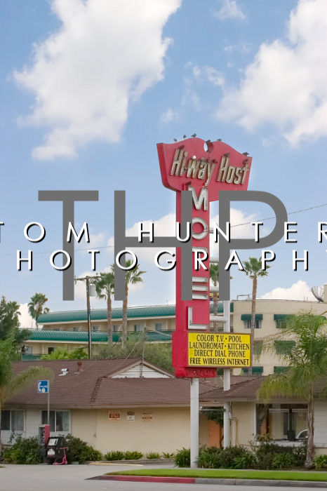 Hiway Host Motel