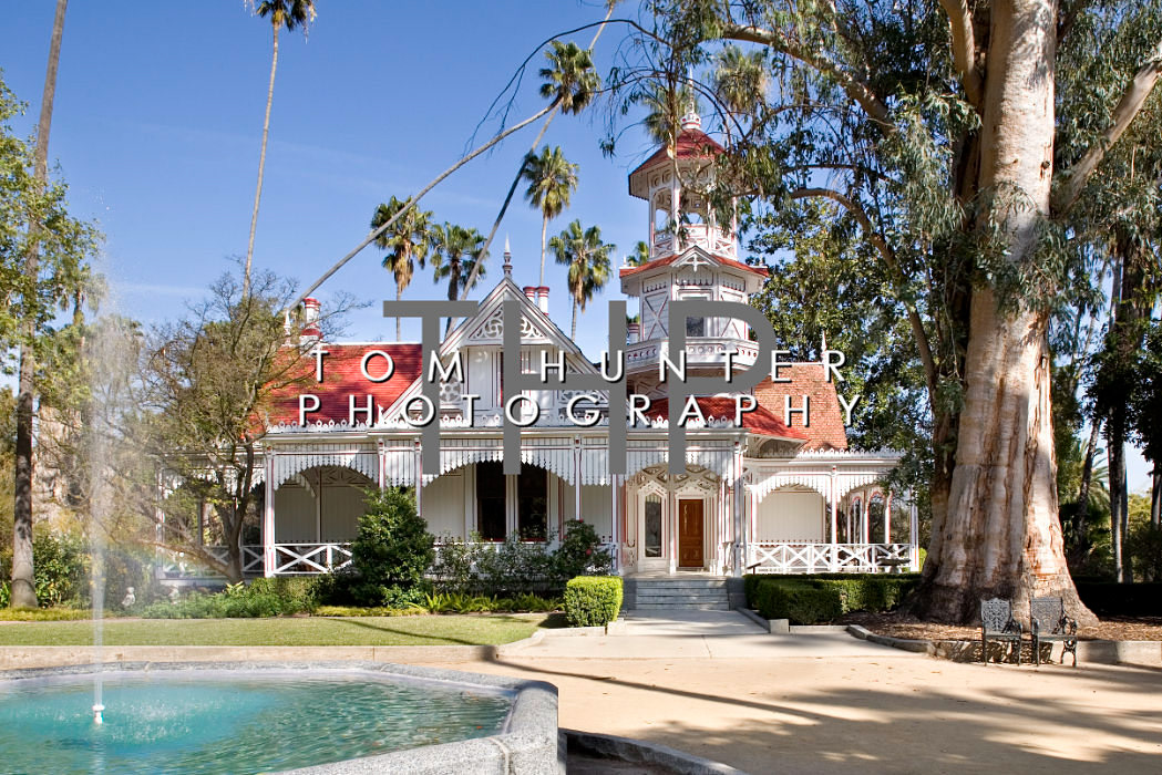 Queen Anne Cottage - Arboretum