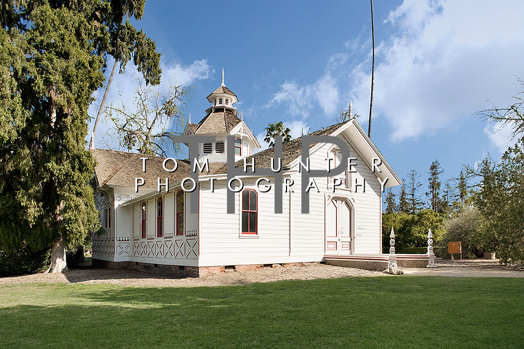 Queen Anne Cottage - Arboretum