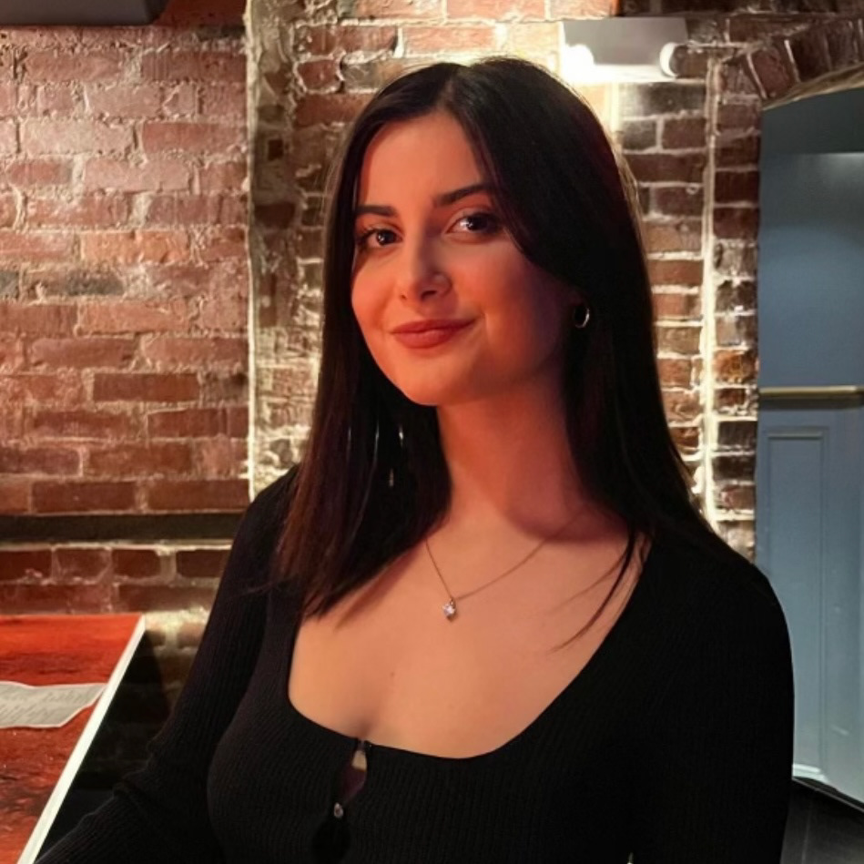 Isabella Ellis: Writer