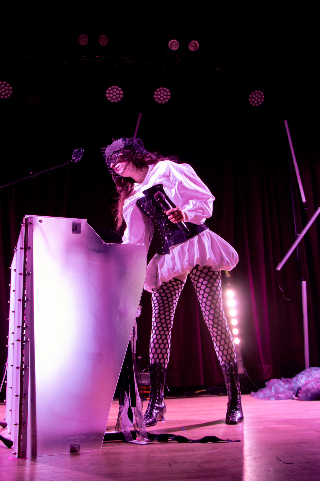 Allie X