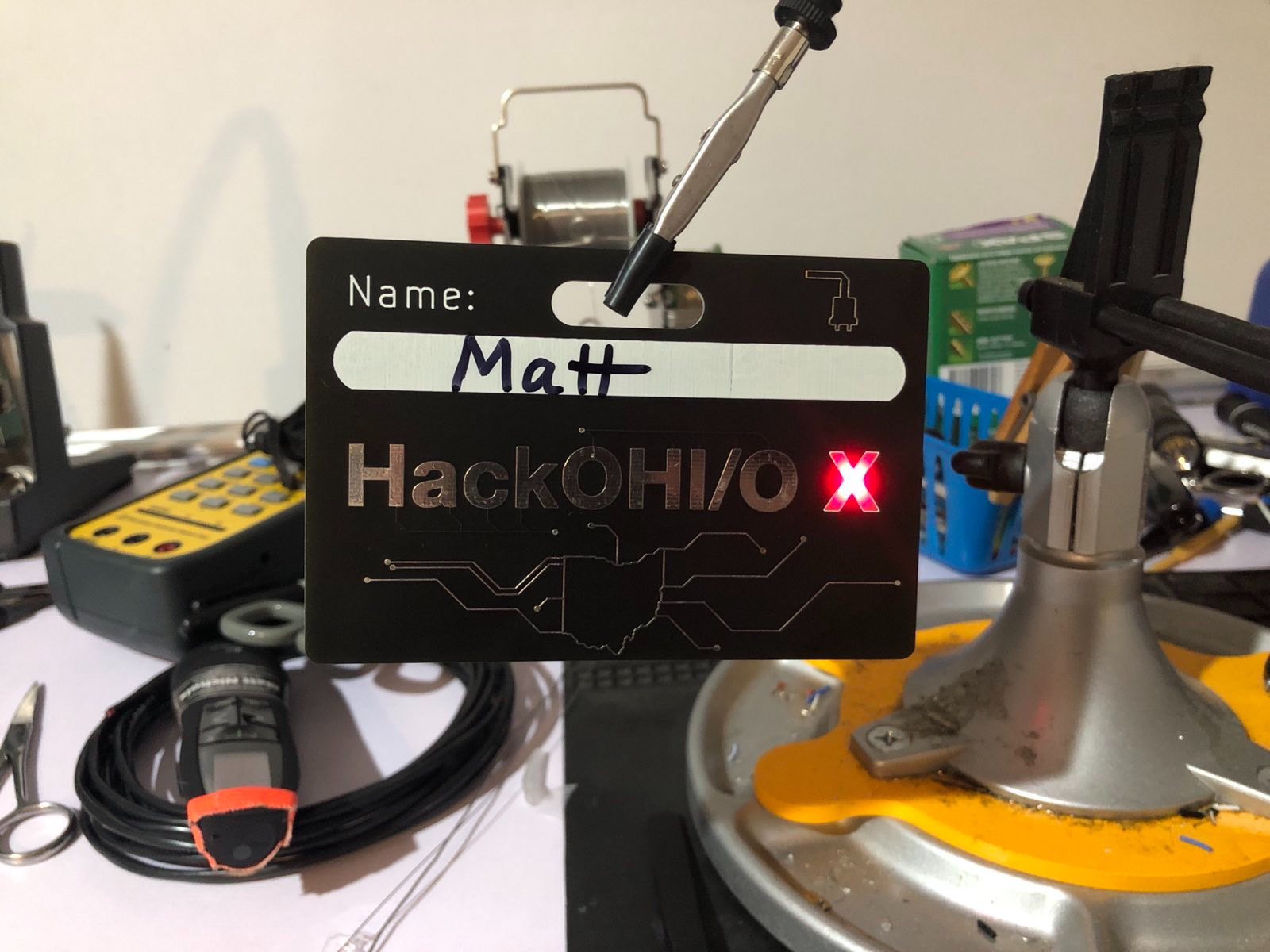 The front of the assembled badge.