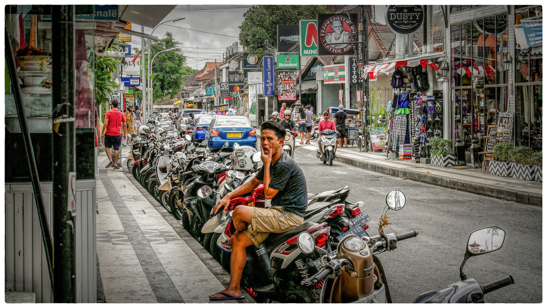 Straßenszene Bali