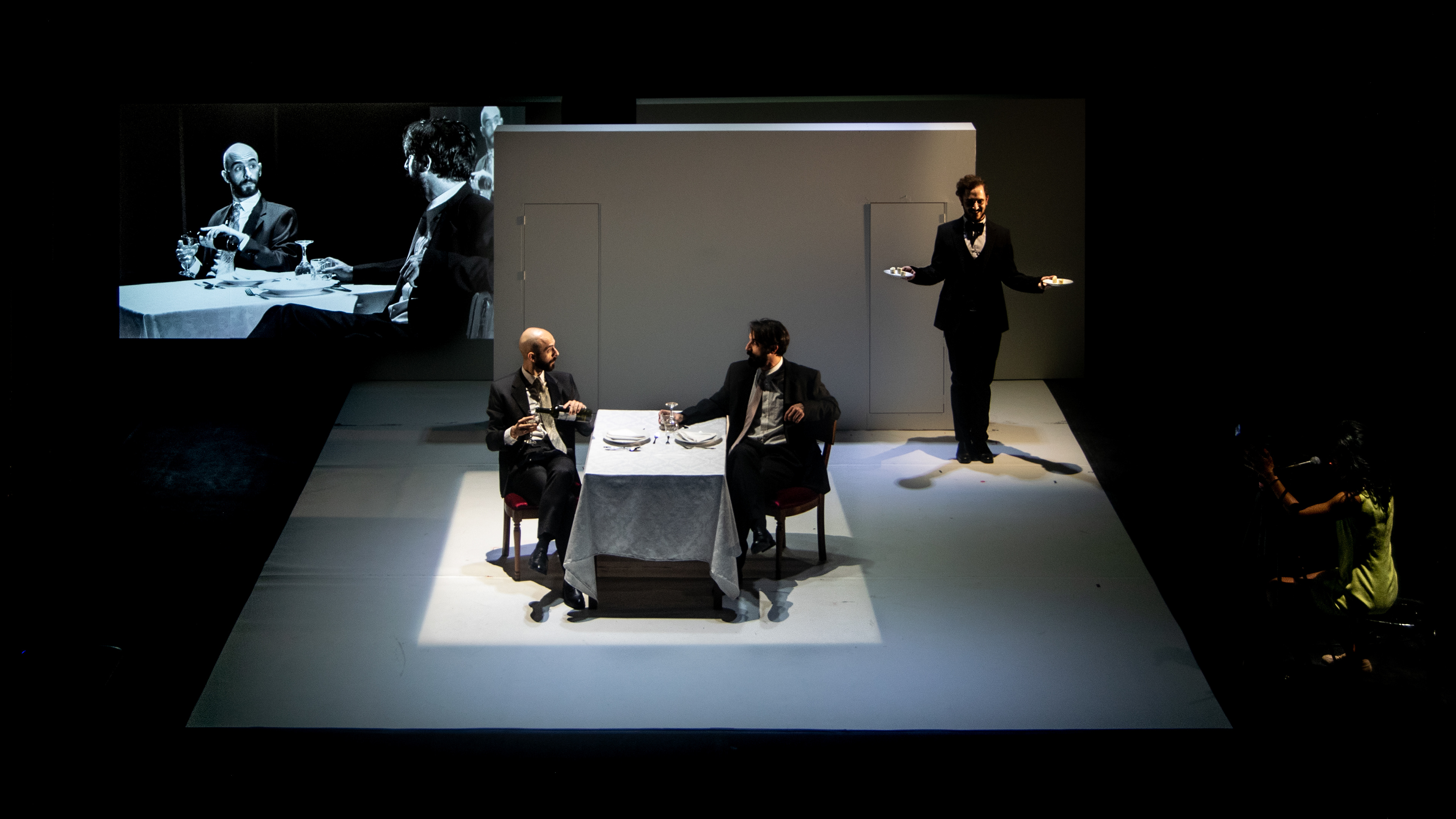 Scene 7: Restaurant